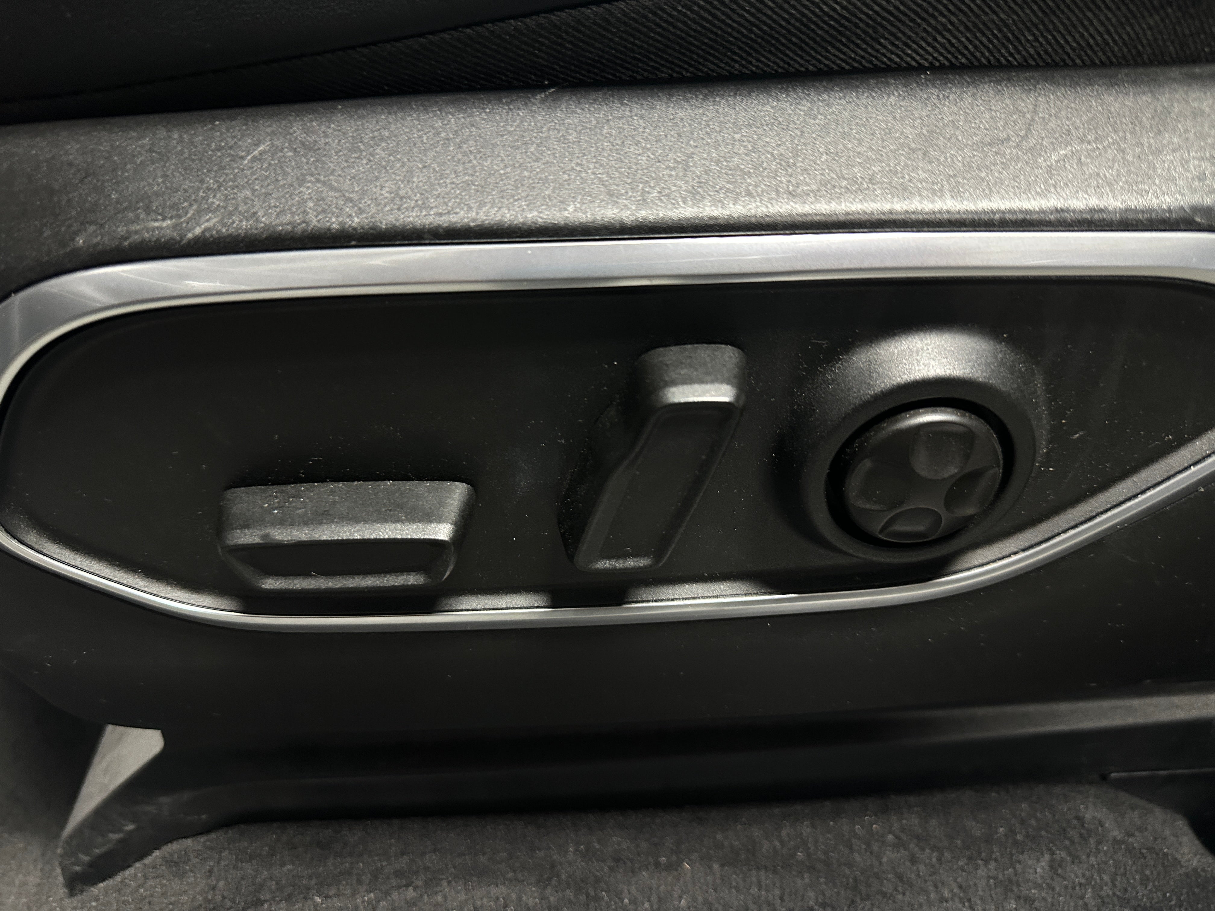 2024 Jeep Wagoneer L Series II - Photo 14