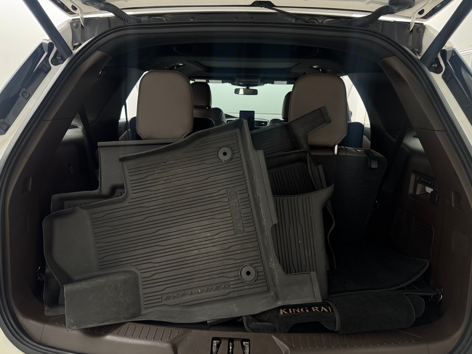 Thumbnail: 2022 Ford Explorer - 6
