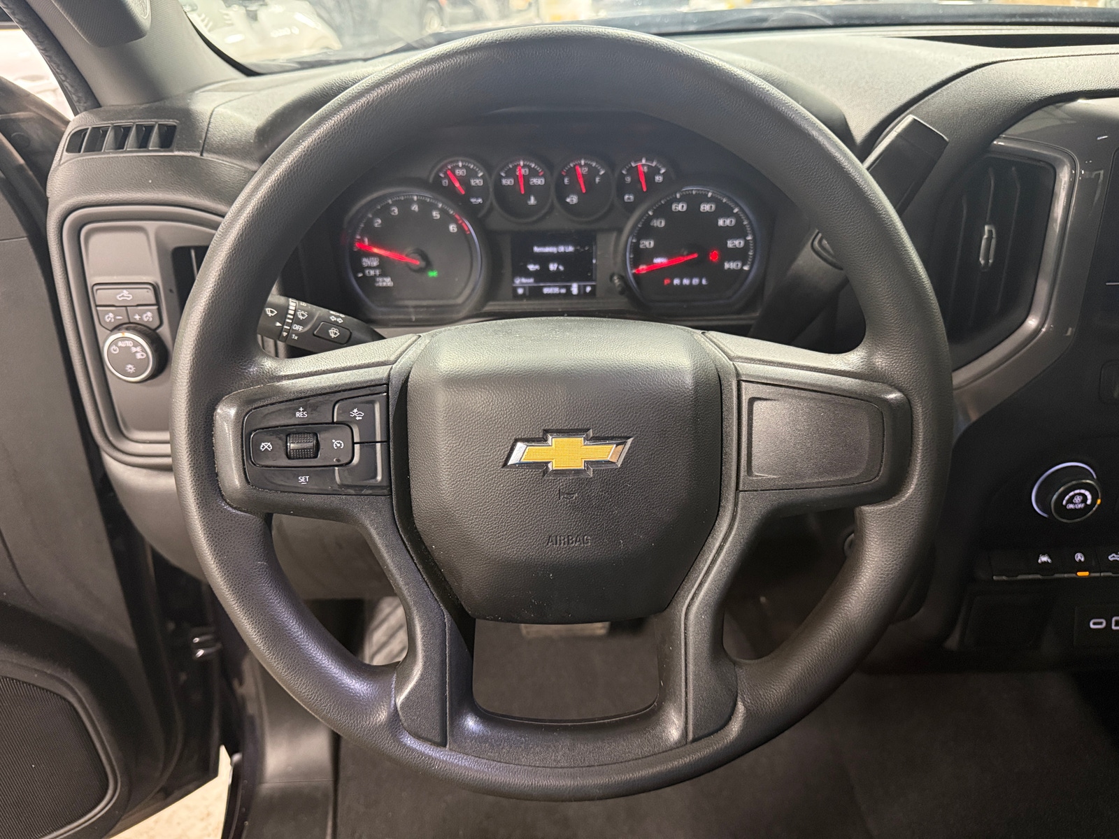 Thumbnail: 2022 Chevrolet Silverado 1500 - 5