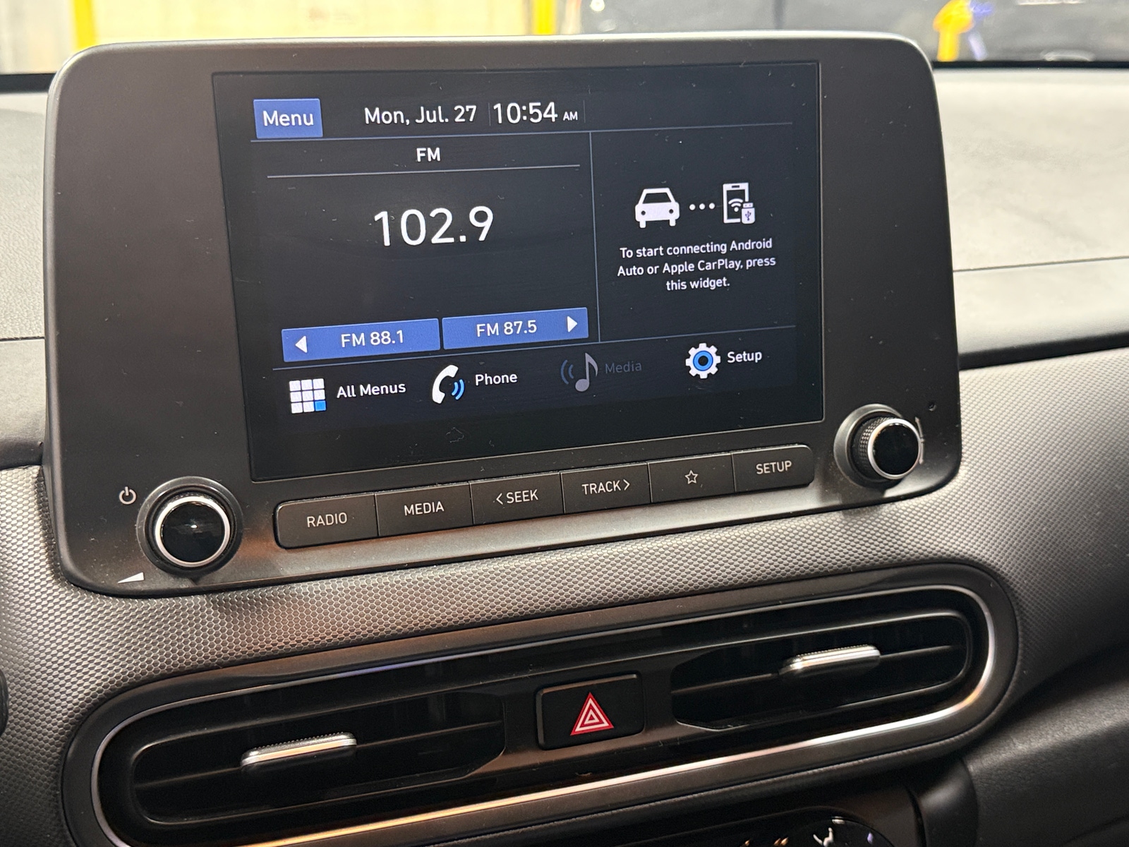 Thumbnail: 2022 Hyundai Kona - 4