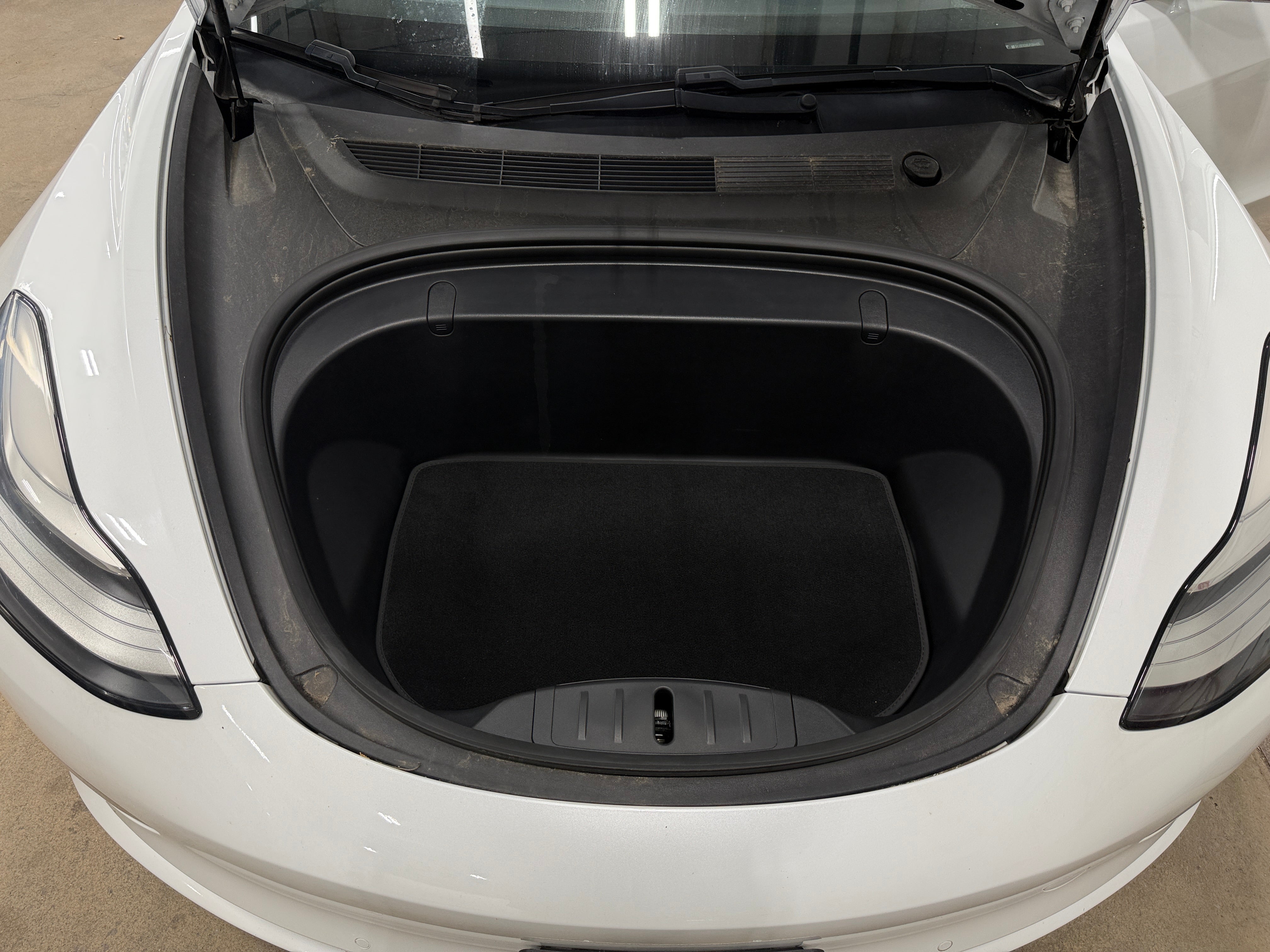 Used 2018 Tesla Model 3 Long Range Dual Motor with VIN 5YJ3E1EB8JF084425 for sale in Pewaukee, WI