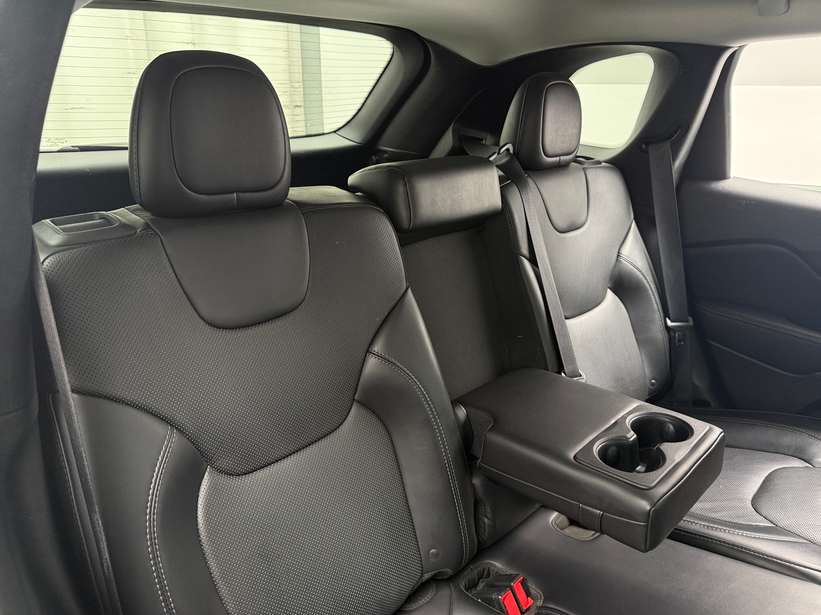 Thumbnail: 2019 Jeep Cherokee - 5