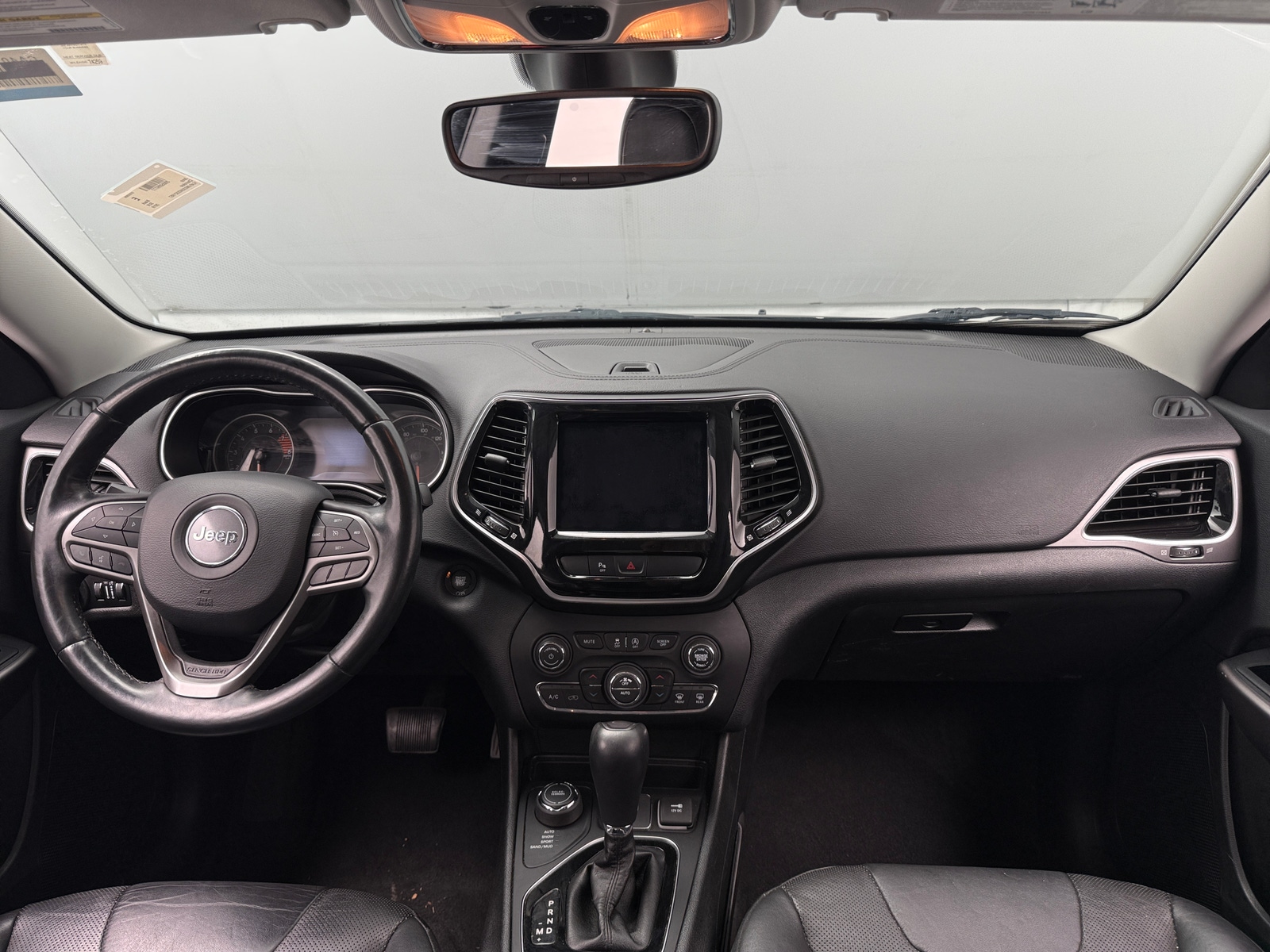 Thumbnail: 2019 Jeep Cherokee - 2