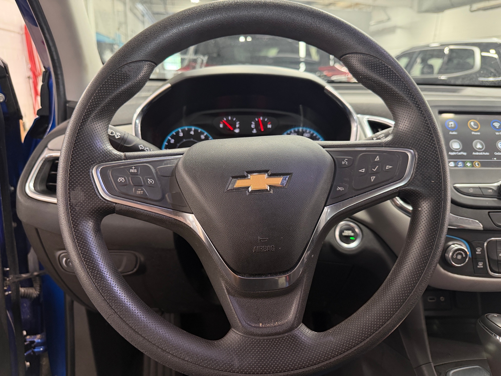 Thumbnail: 2019 Chevrolet Equinox - 5