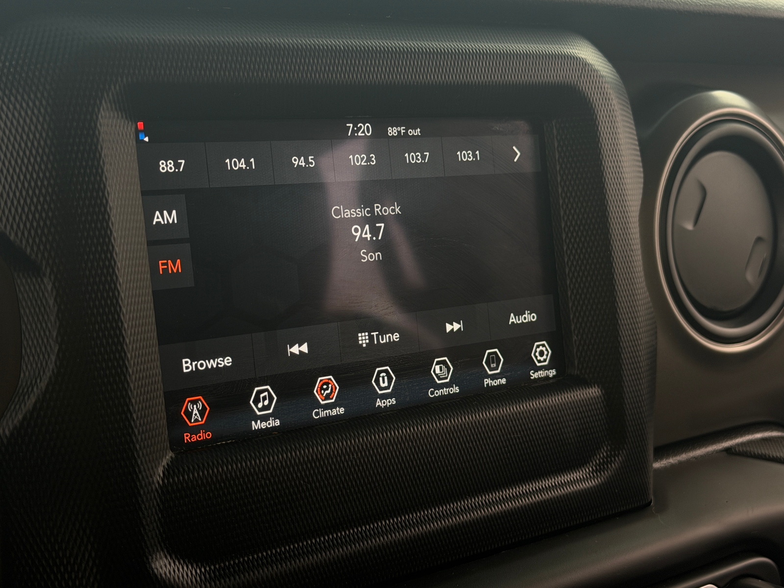 Thumbnail: 2022 Jeep Wrangler - 4