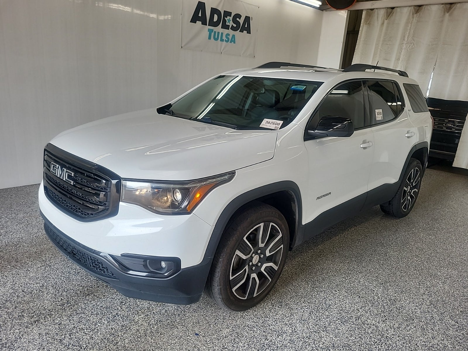 2019 GMC Acadia SLT