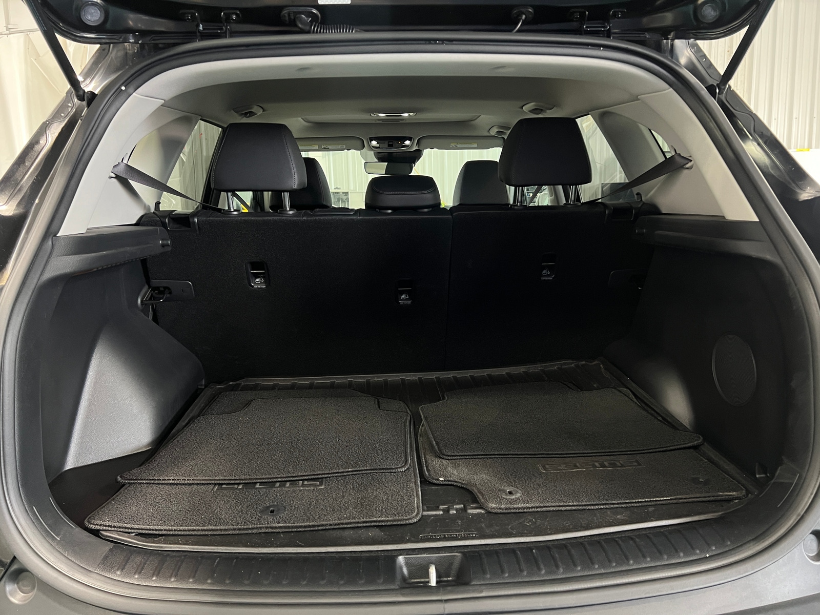 Thumbnail: 2023 Kia Seltos - 6