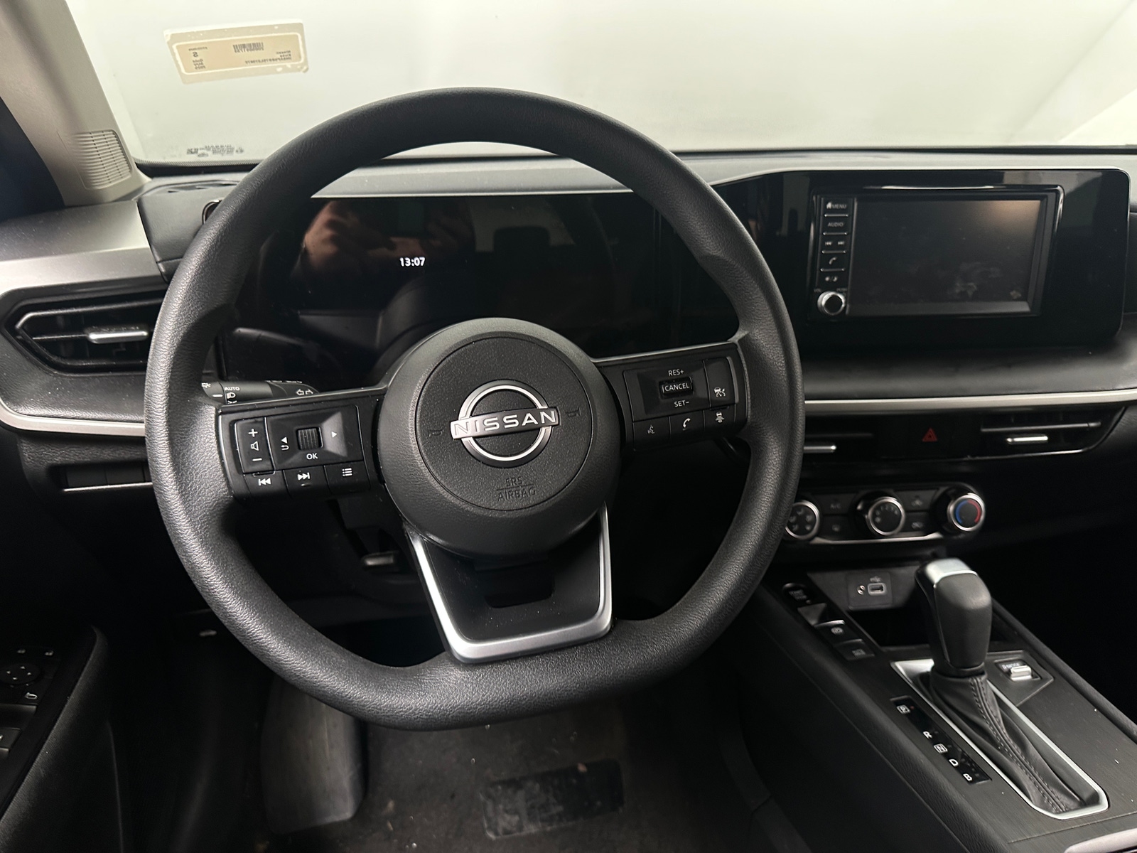 Thumbnail: 2025 Nissan Kicks - 5