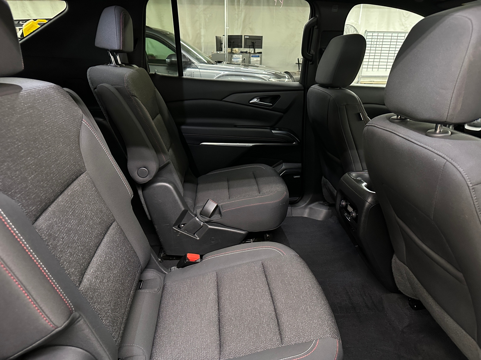 Thumbnail: 2024 Chevrolet Traverse - 5