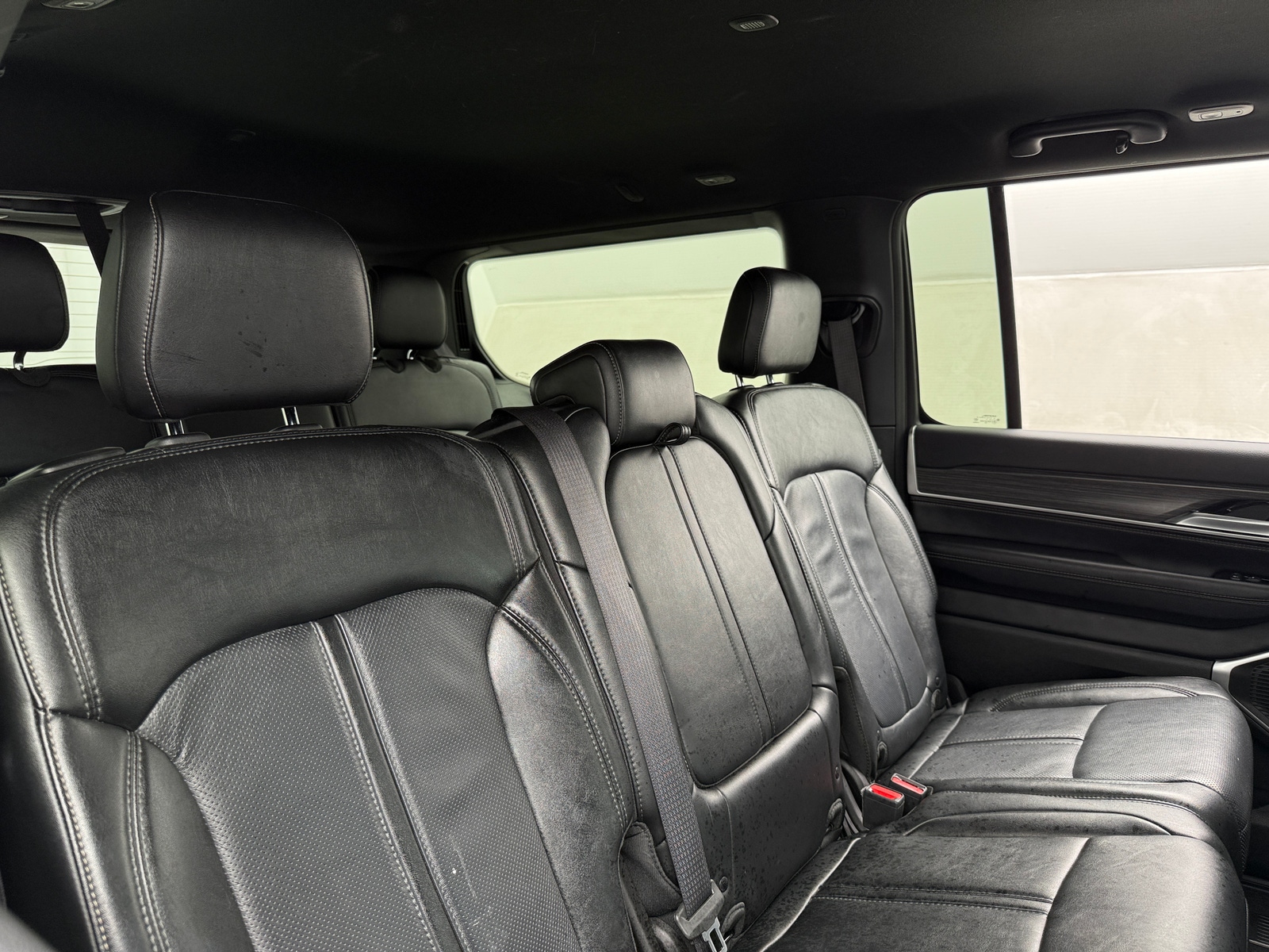 Thumbnail: 2024 Jeep Wagoneer - 5