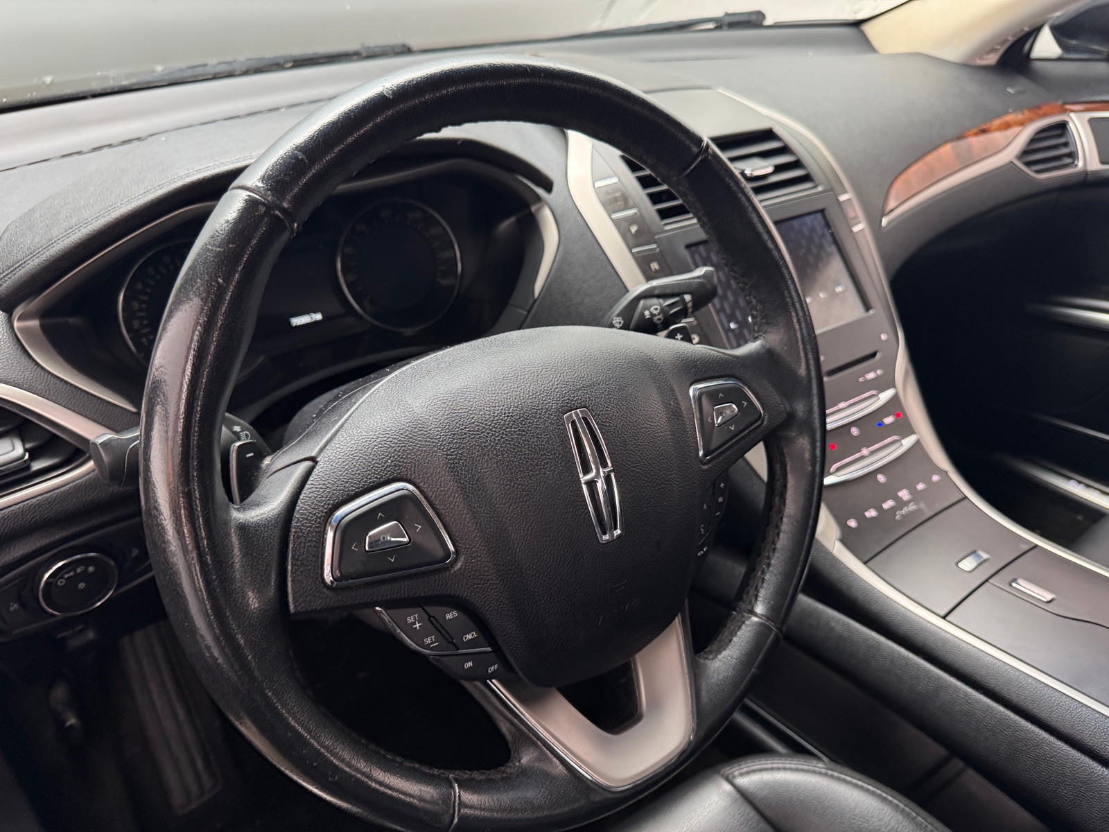 Thumbnail: 2016 Lincoln MKZ - 4