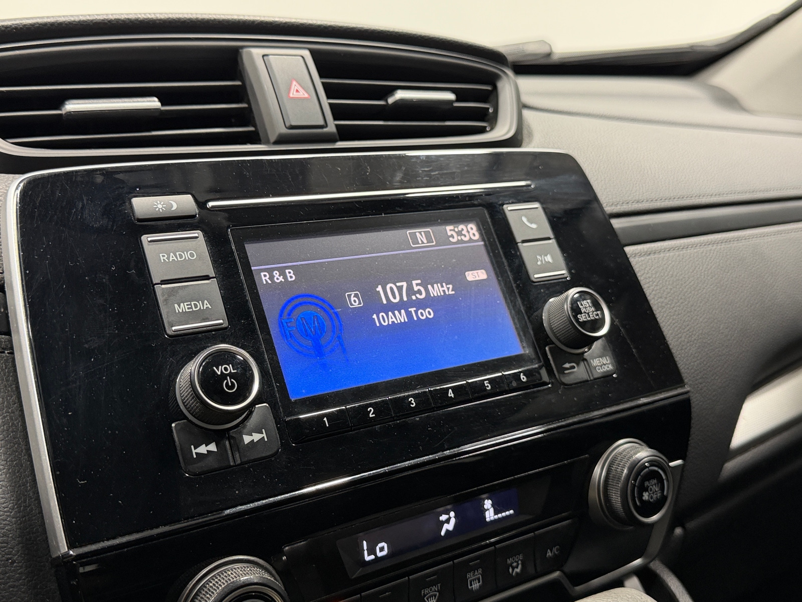 Thumbnail: 2017 Honda CR-V - 4