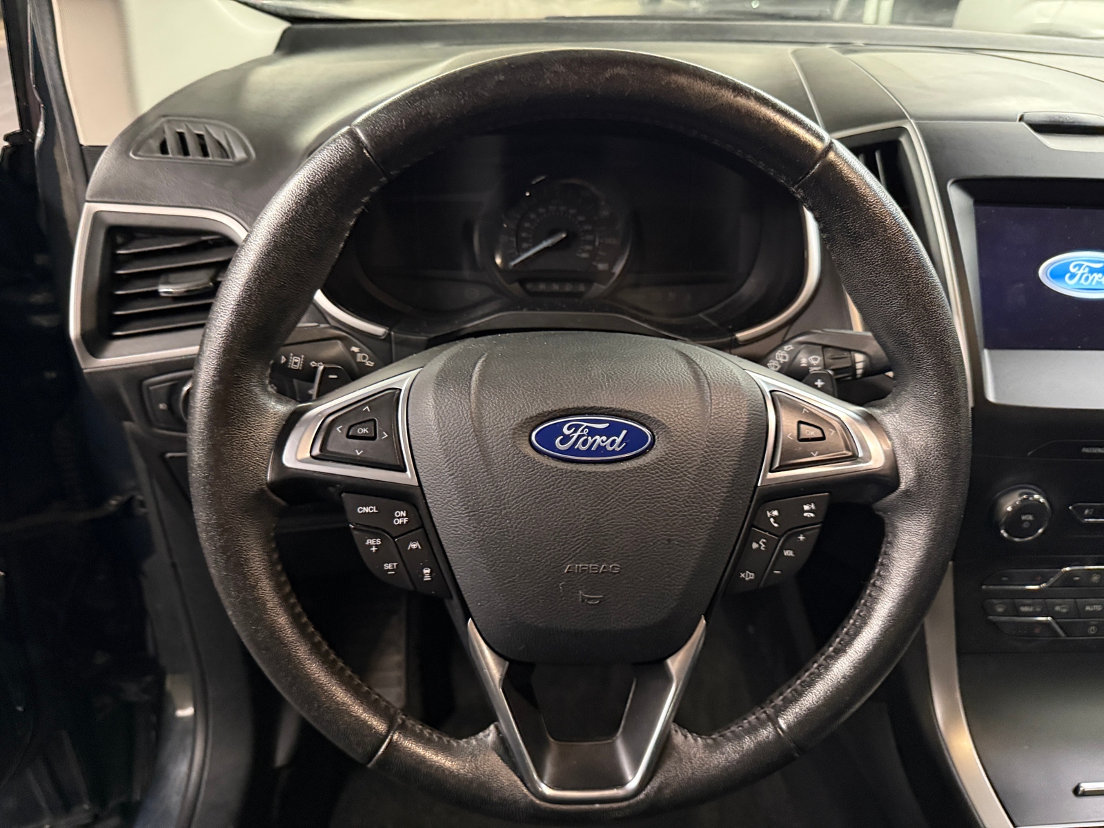 Thumbnail: 2019 Ford Edge - 4