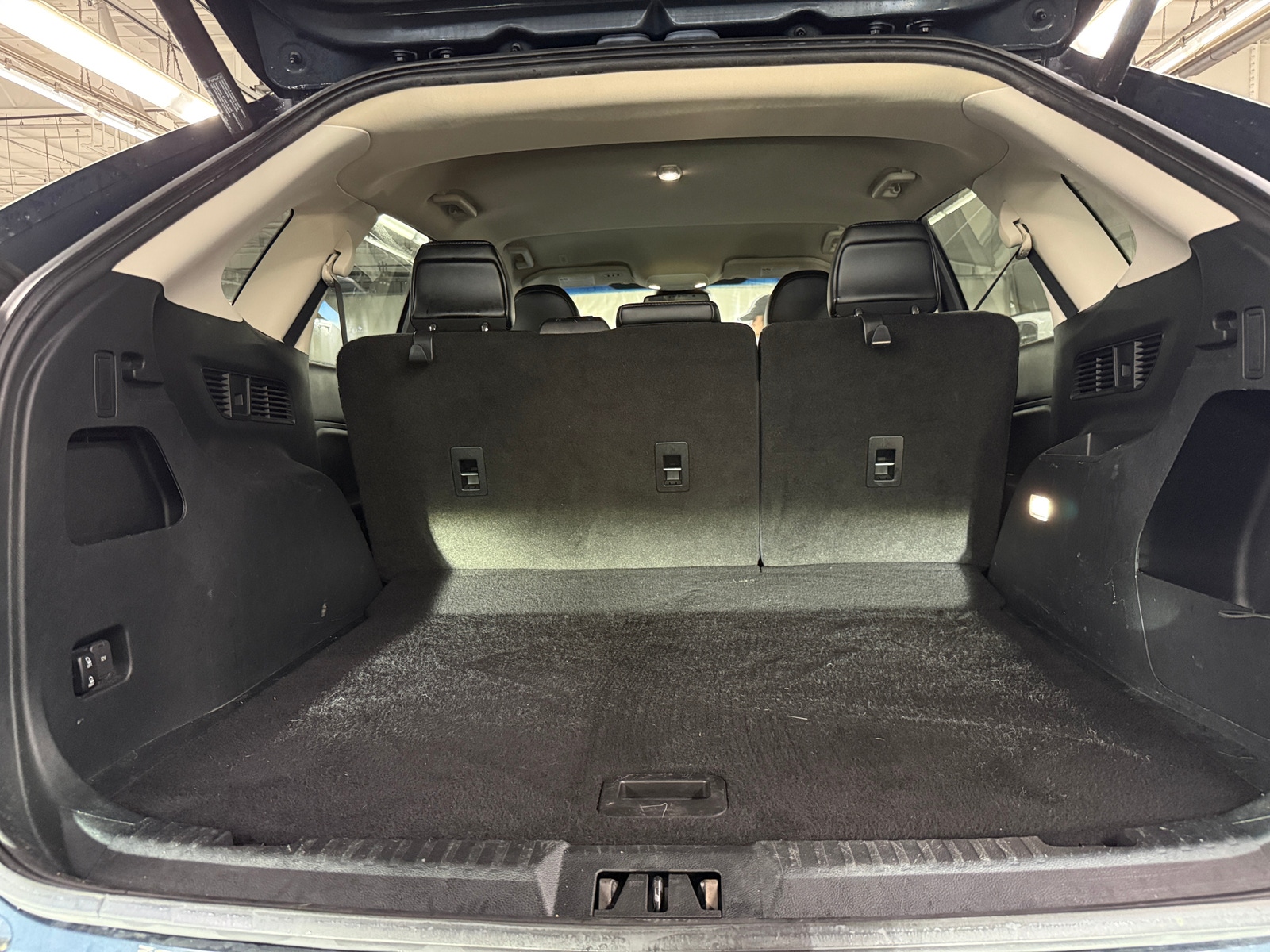 Thumbnail: 2019 Ford Edge - 6