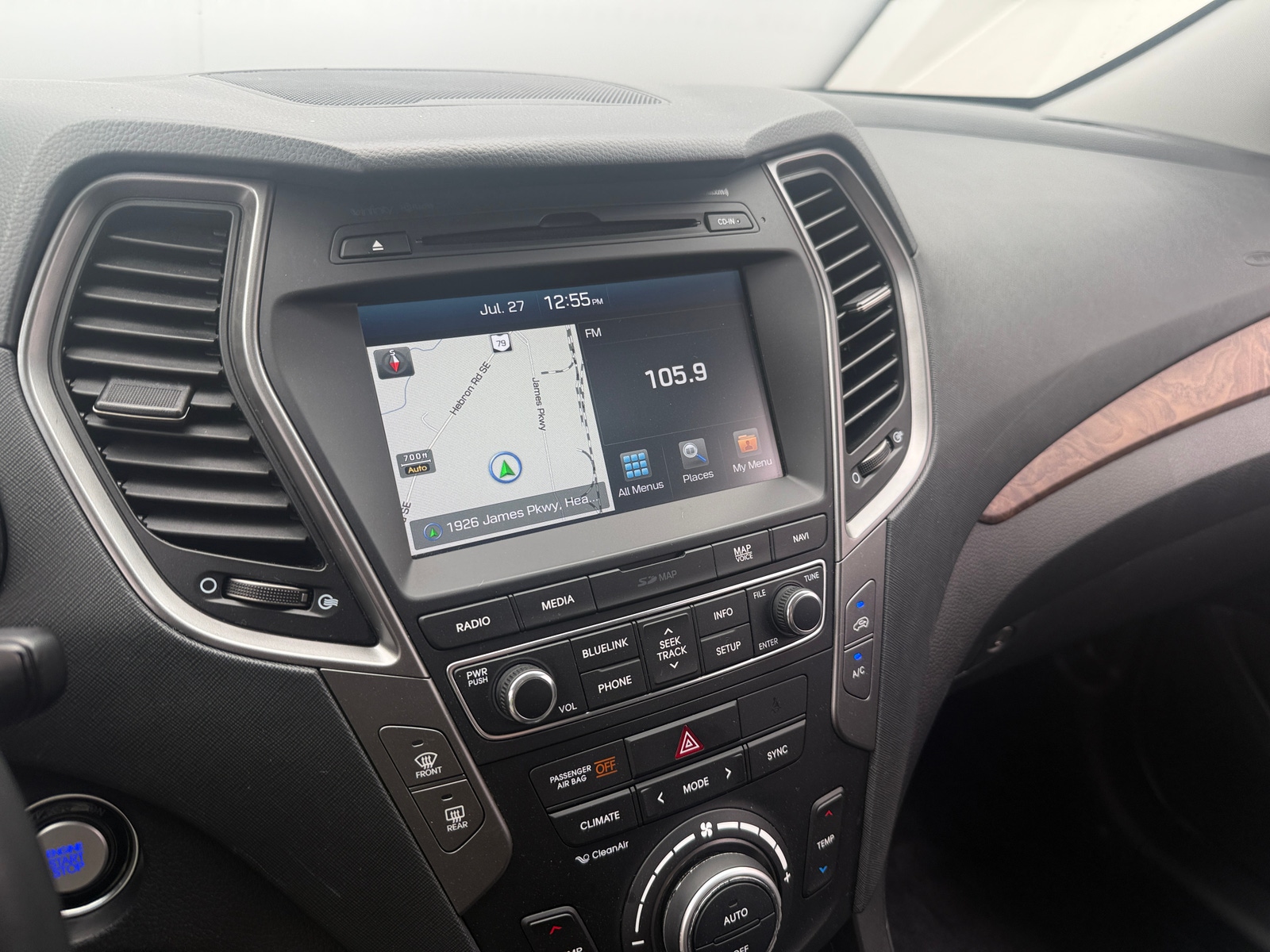 Thumbnail: 2018 Hyundai Santa Fe - 3