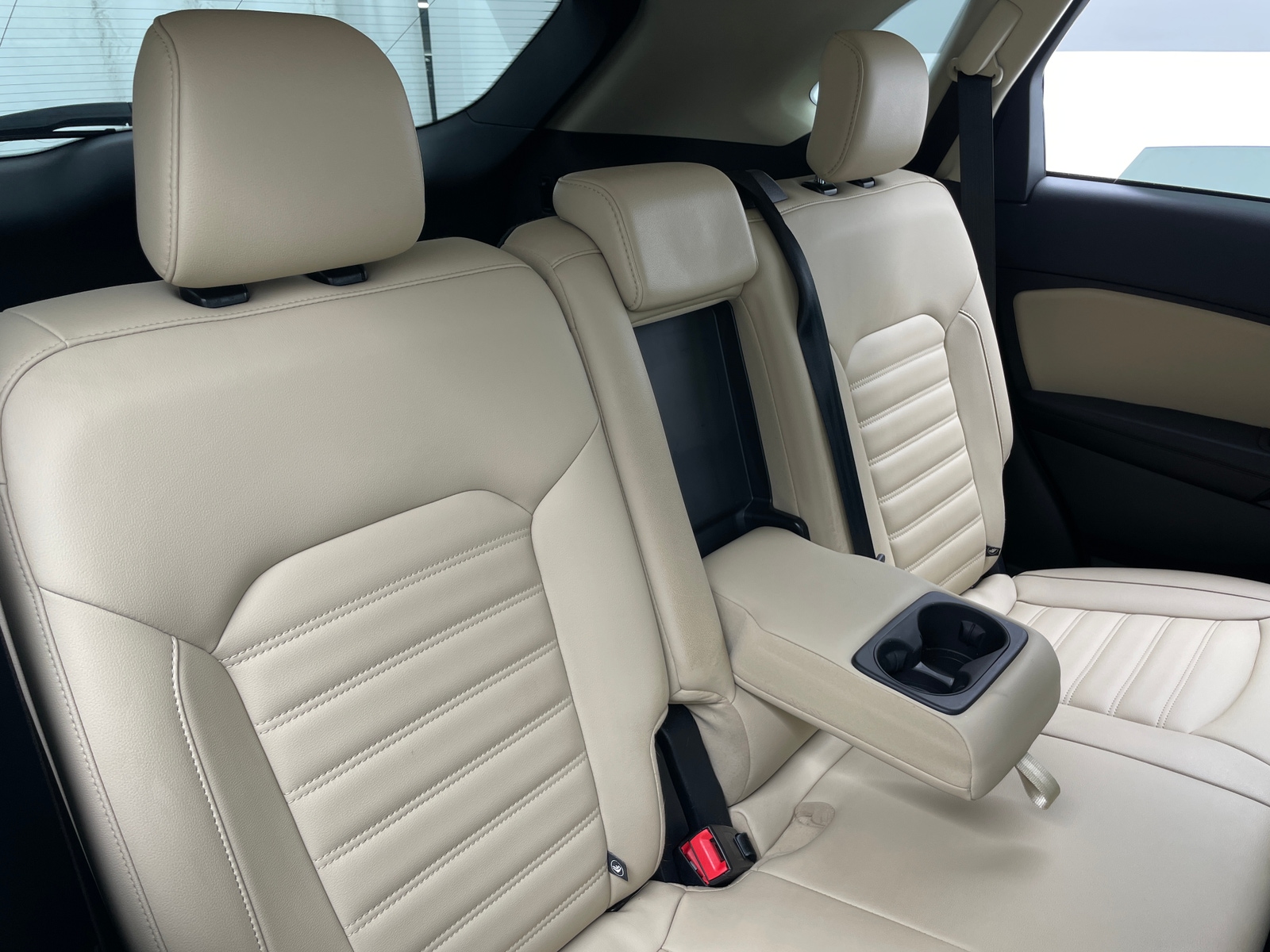 Thumbnail: 2021 Ford Edge - 5