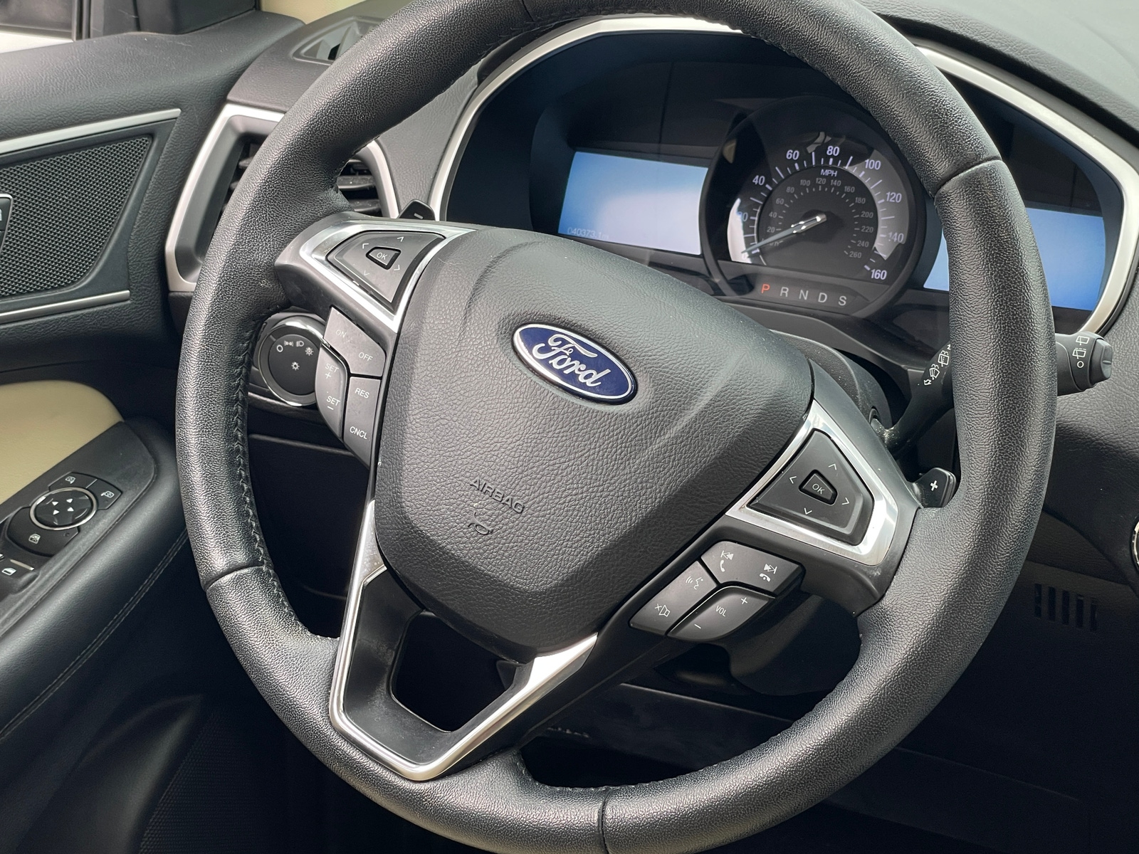 Thumbnail: 2021 Ford Edge - 4