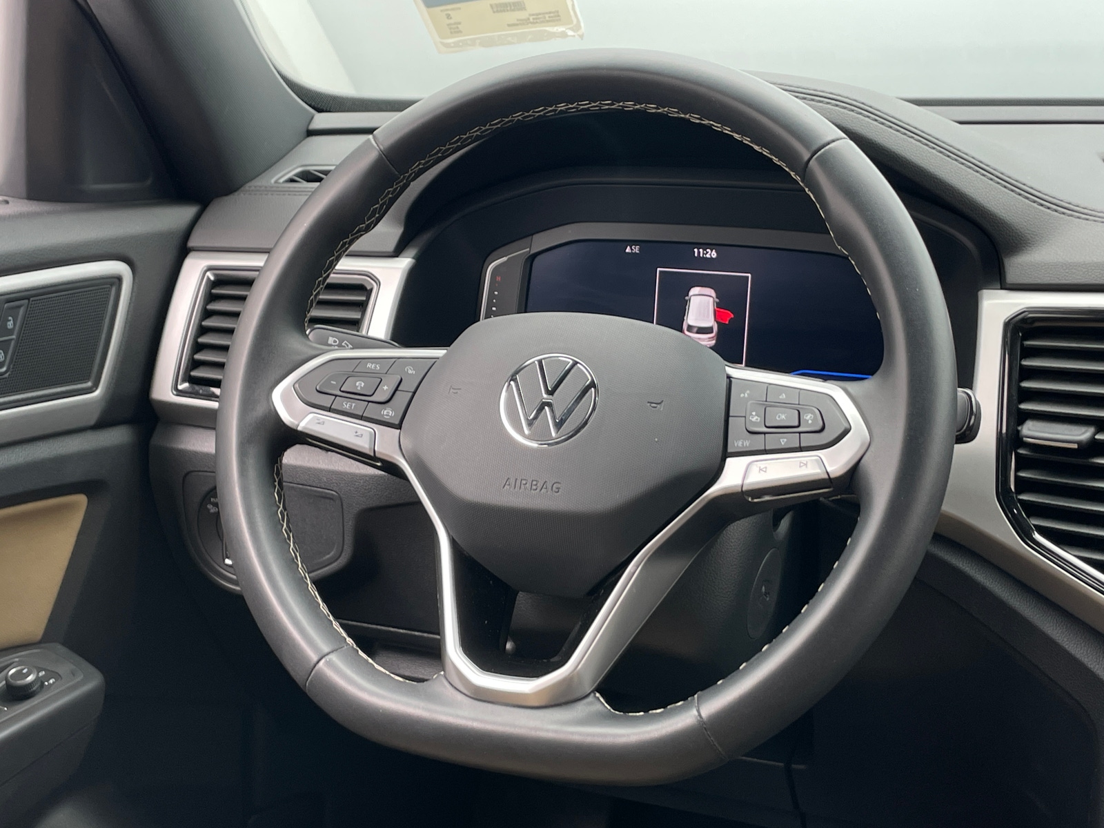Thumbnail: 2023 Volkswagen Atlas - 4
