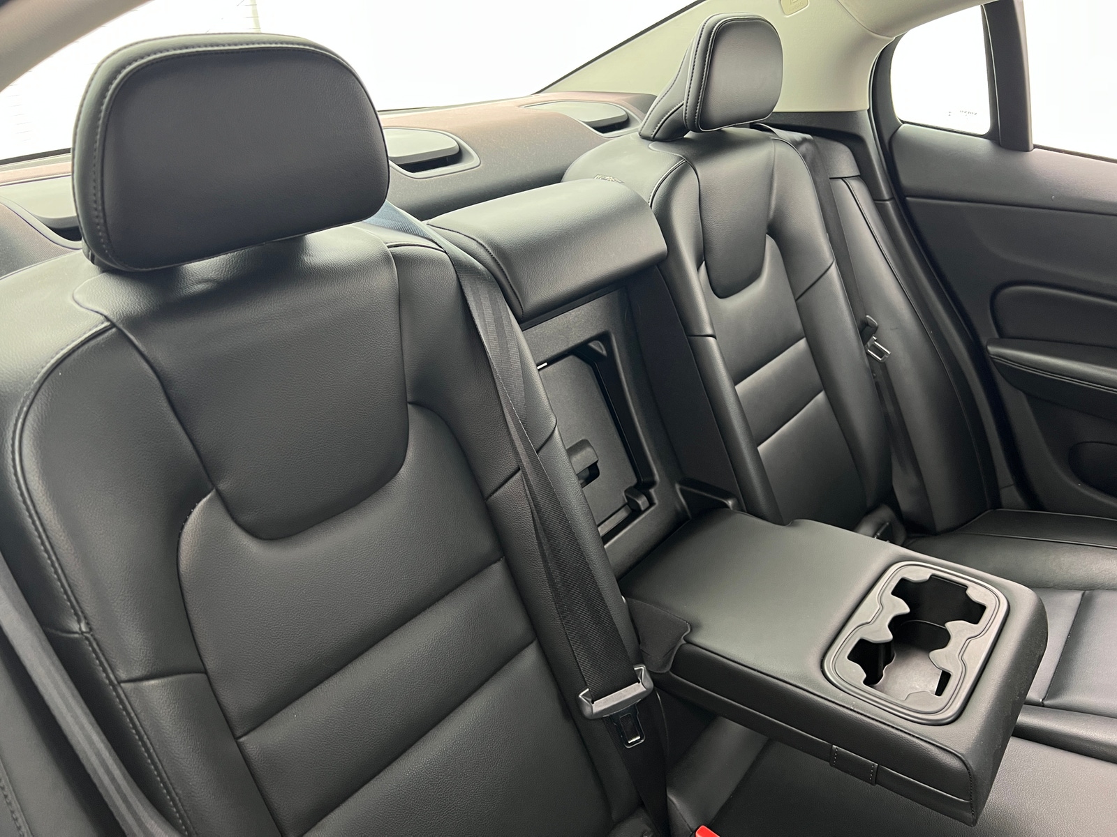 Thumbnail: 2019 Volvo S60 - 5