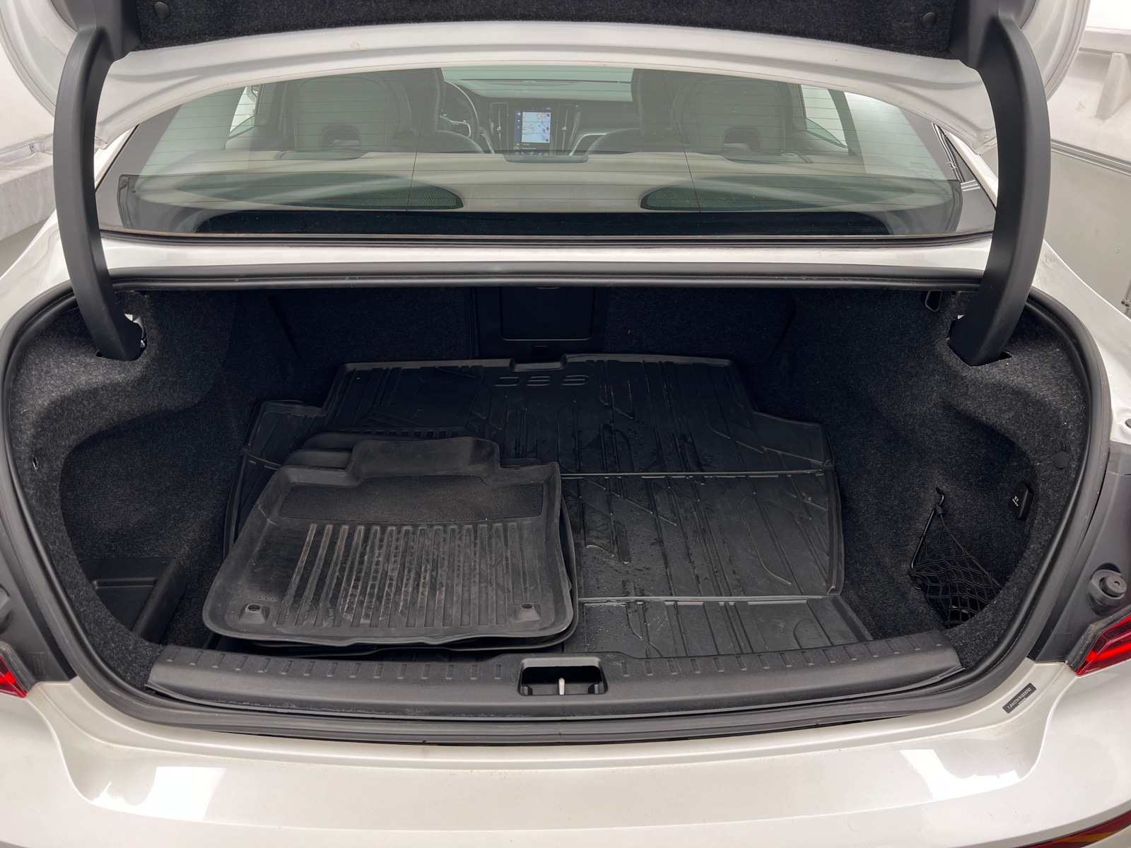 Thumbnail: 2019 Volvo S60 - 6