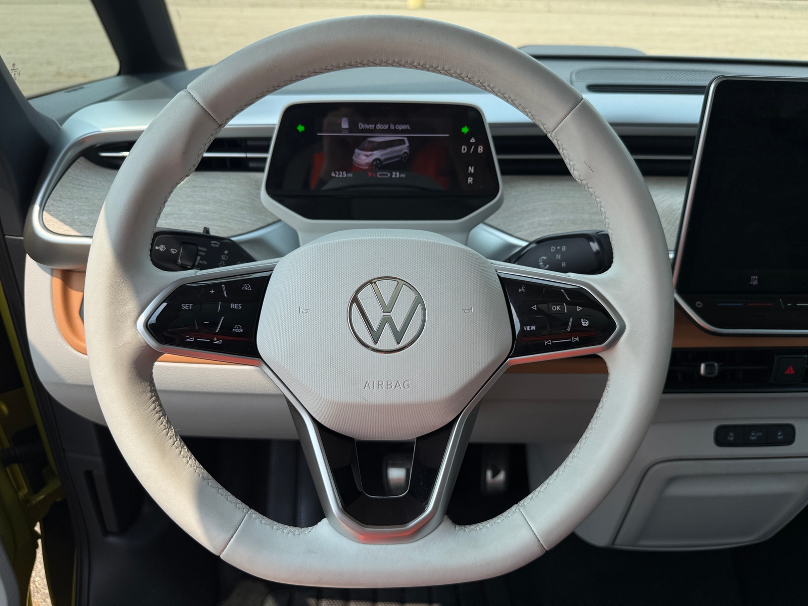 Thumbnail: 2025 Volkswagen ID.Buzz - 4
