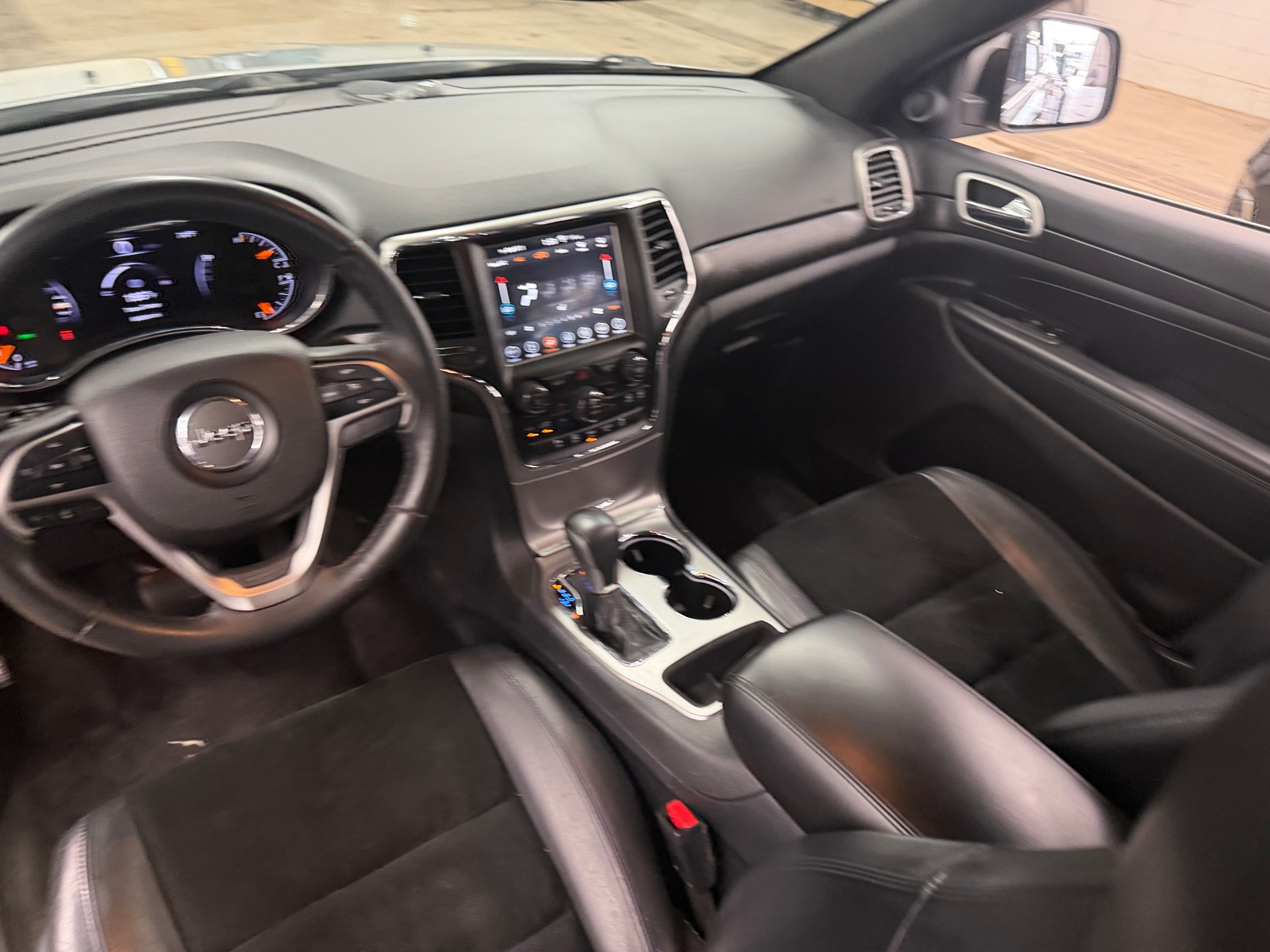 Thumbnail: 2018 Jeep Grand Cherokee - 2