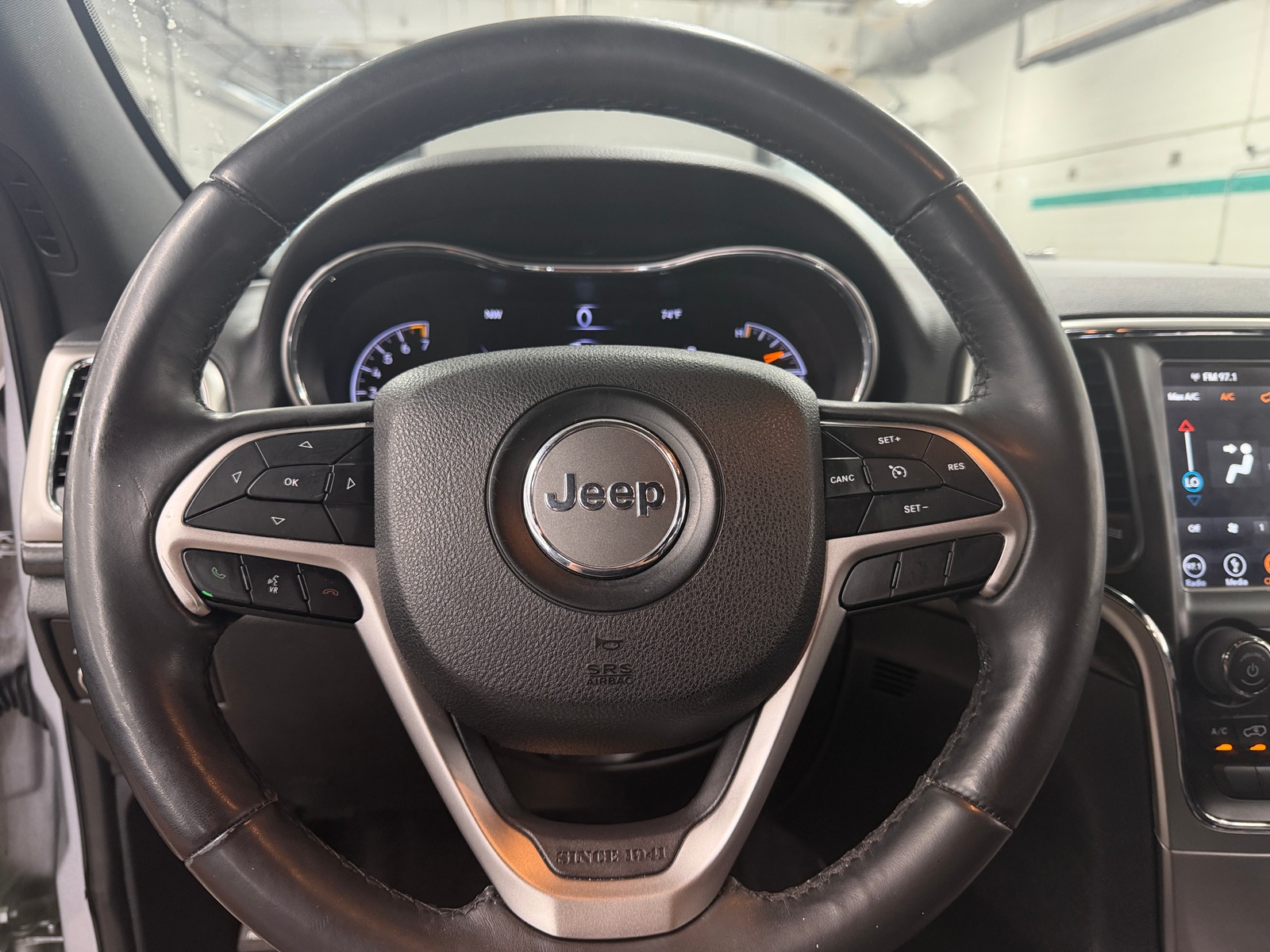 Thumbnail: 2018 Jeep Grand Cherokee - 4