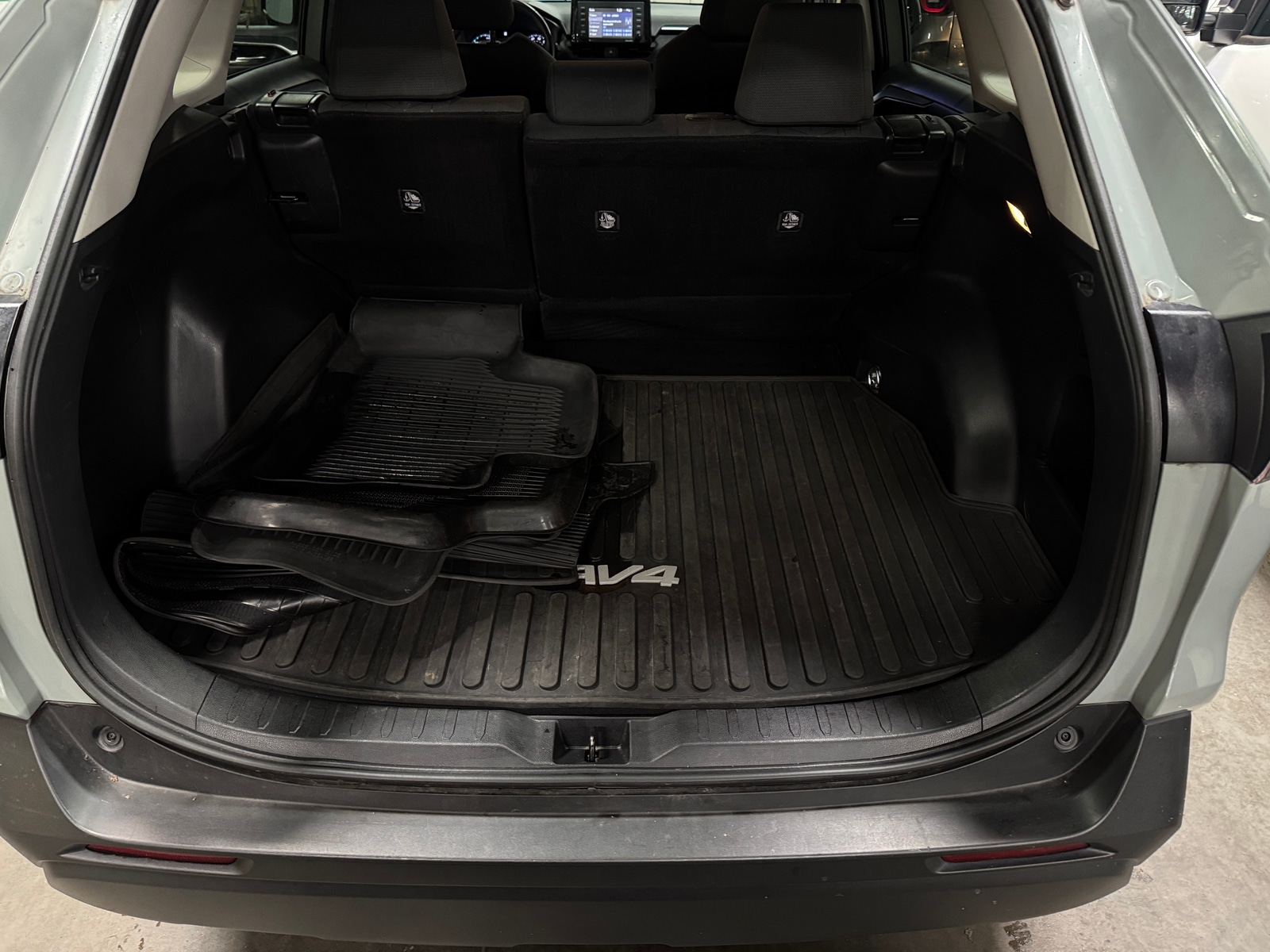 Thumbnail: 2021 Toyota RAV4 - 7