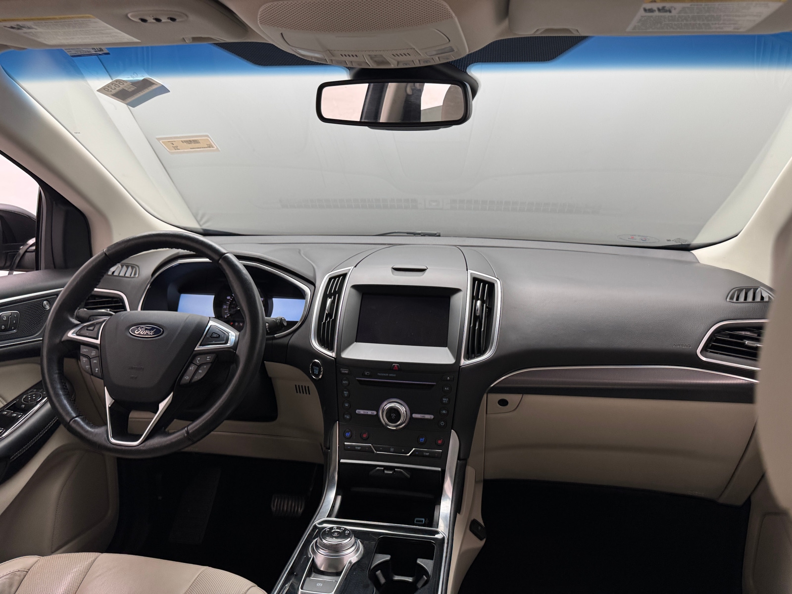 Thumbnail: 2019 Ford Edge - 2