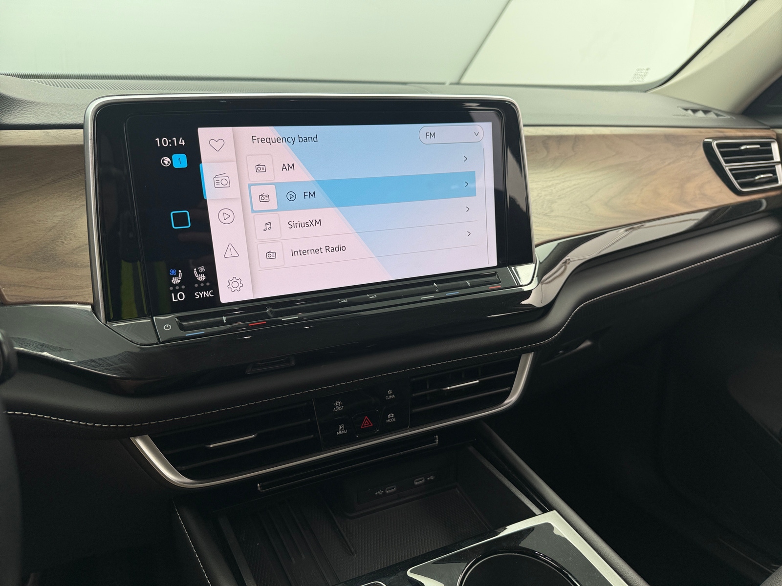 Thumbnail: 2026 Volkswagen Atlas - 3