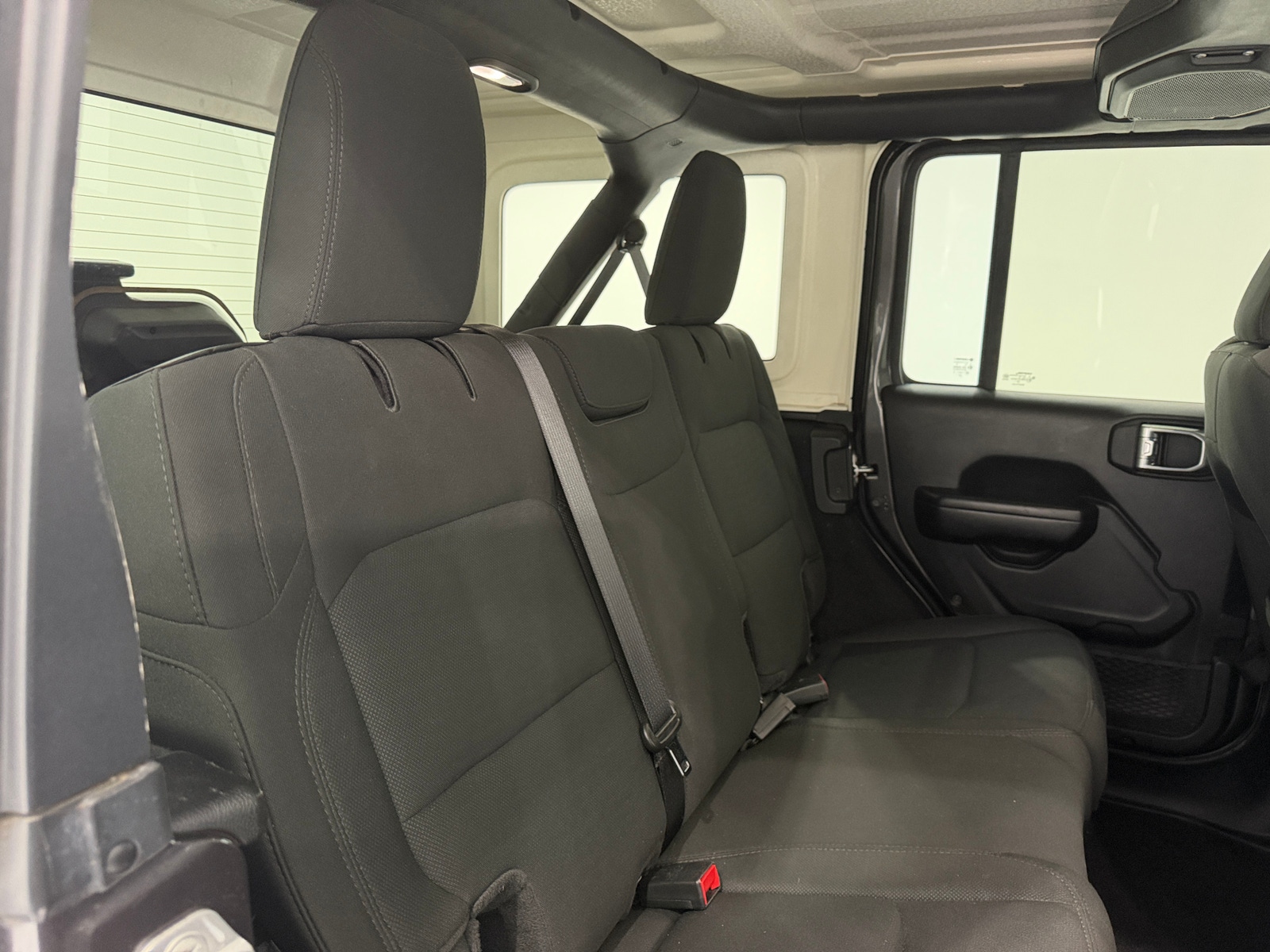 Thumbnail: 2021 Jeep Wrangler - 6