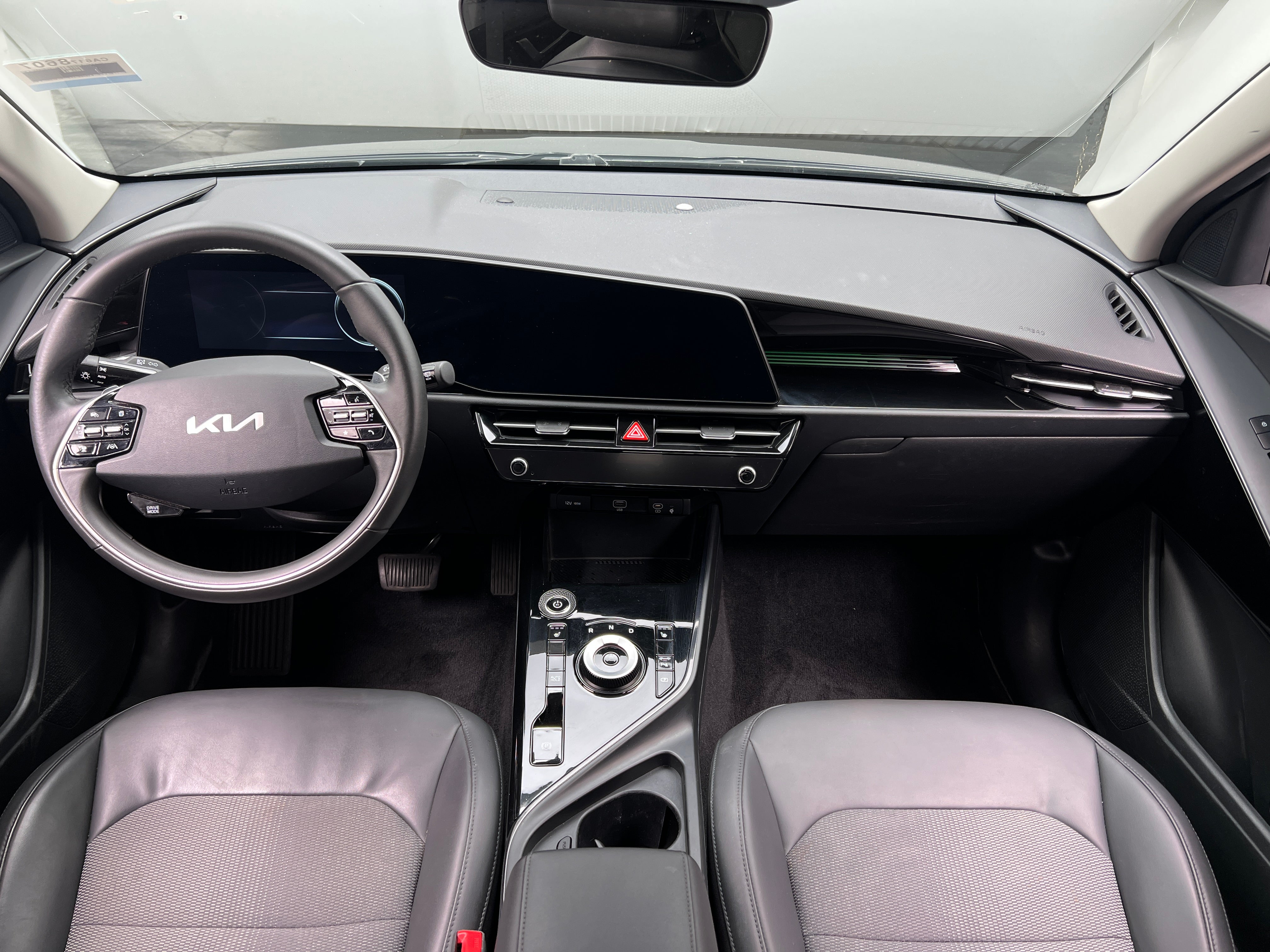 Used 2024 Kia Niro Wind with VIN KNDCR3L19R5112935 for sale in Pewaukee, WI