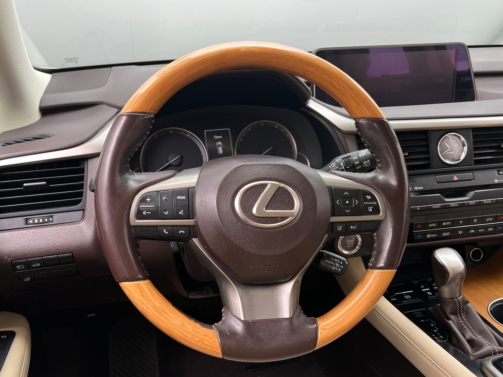 Thumbnail: 2017 Lexus RX - 5