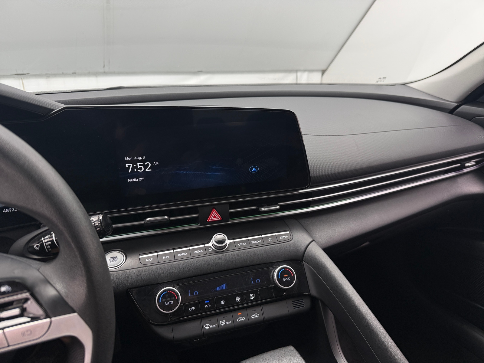 Thumbnail: 2024 Hyundai Elantra - 4