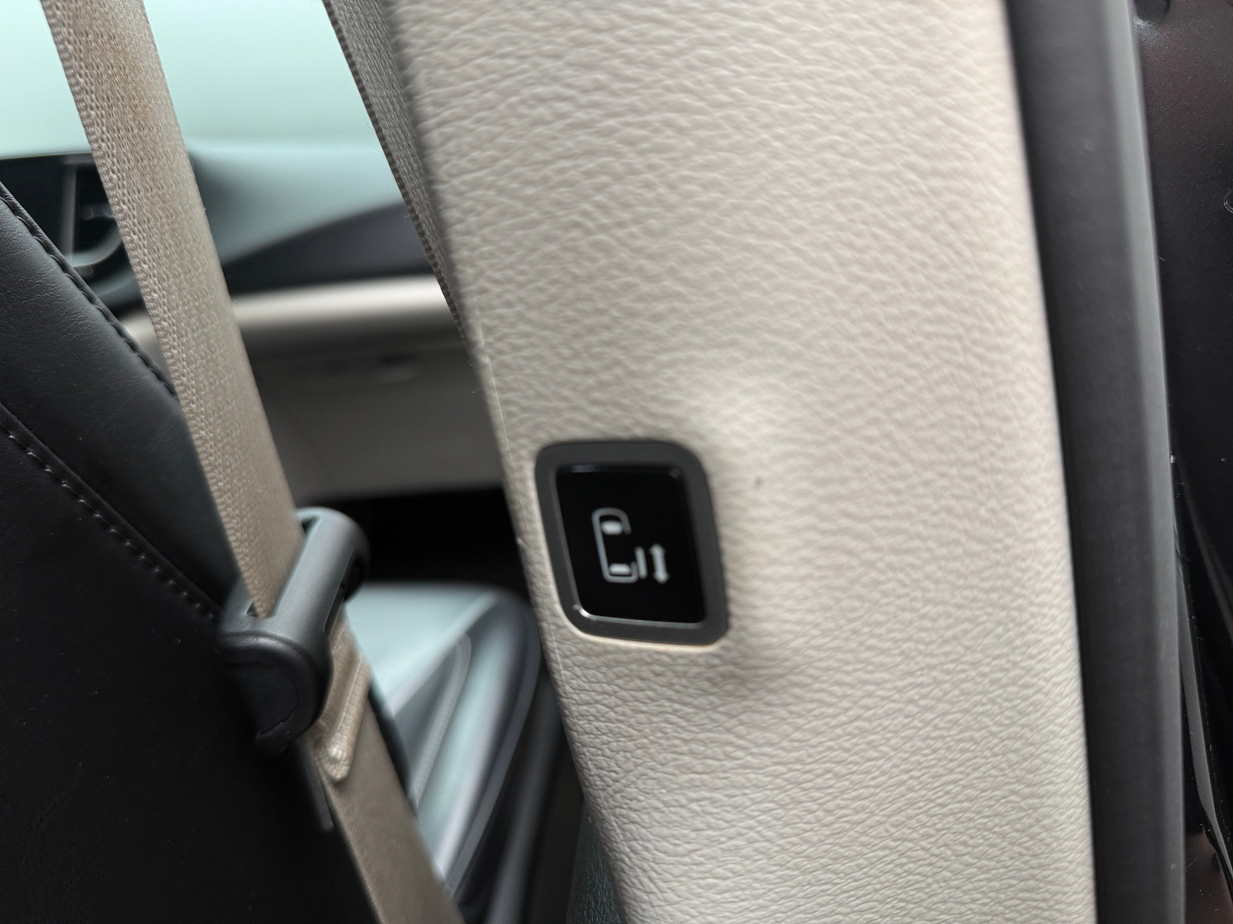 2023 Chrysler Pacifica Touring L - Photo 8