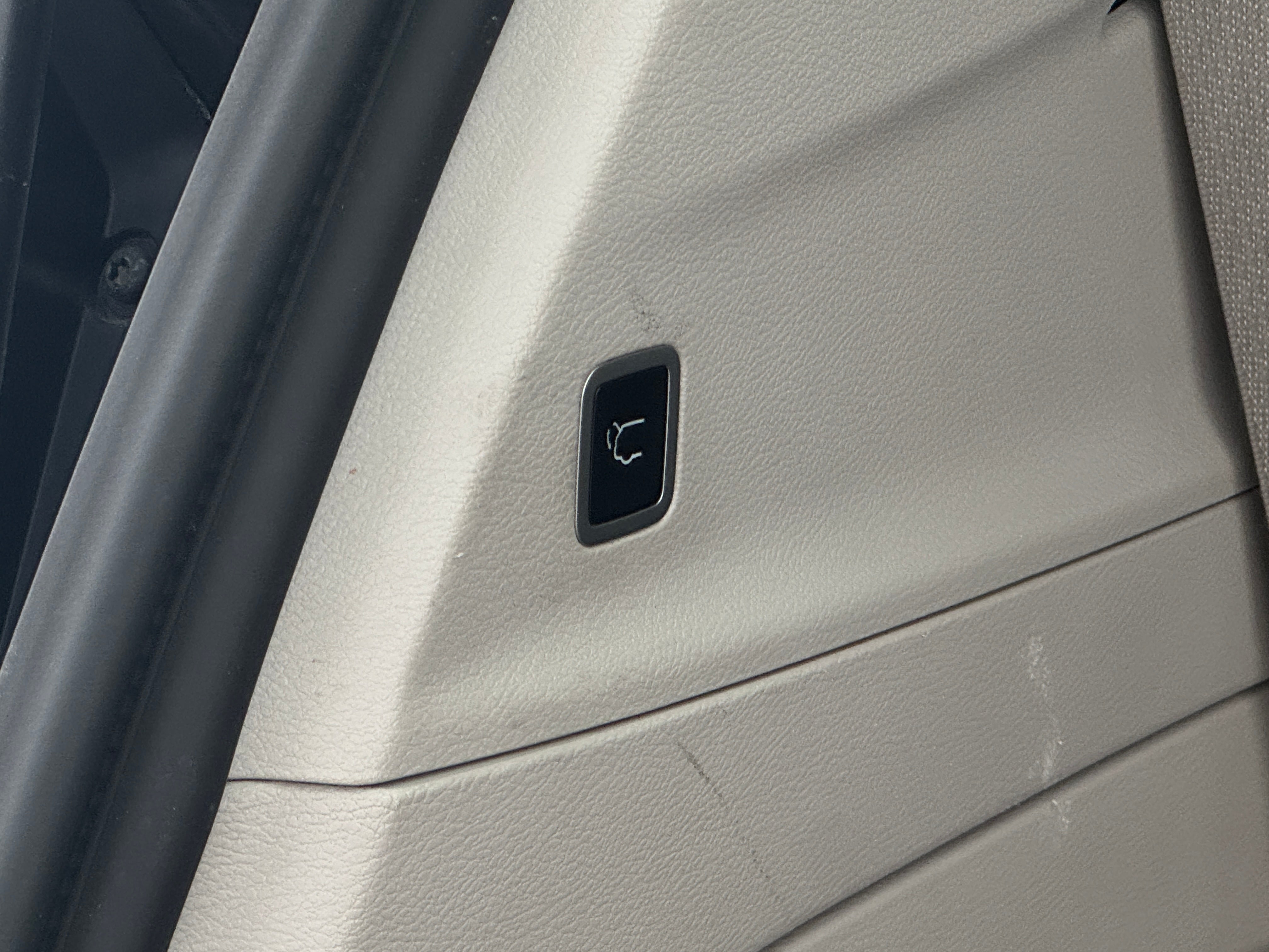 2023 Chrysler Pacifica Touring L - Photo 10