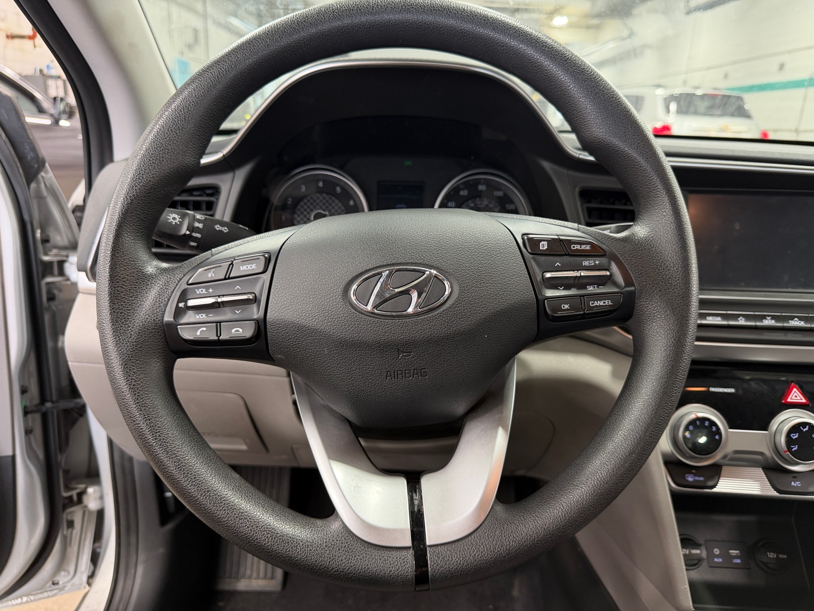 Thumbnail: 2019 Hyundai Elantra - 5