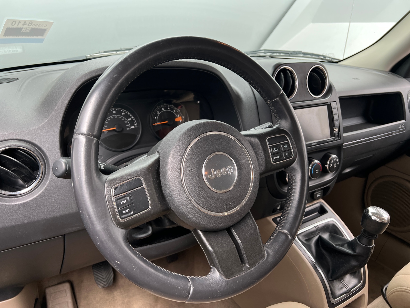Thumbnail: 2016 Jeep Patriot - 5