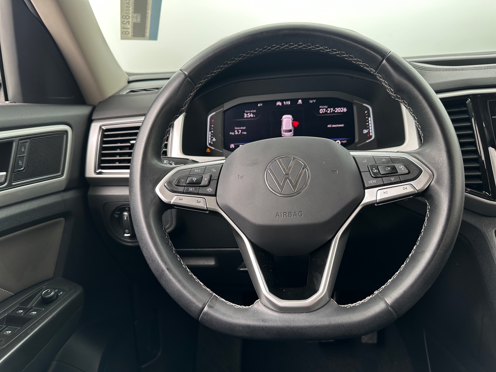 Thumbnail: 2022 Volkswagen Atlas - 4