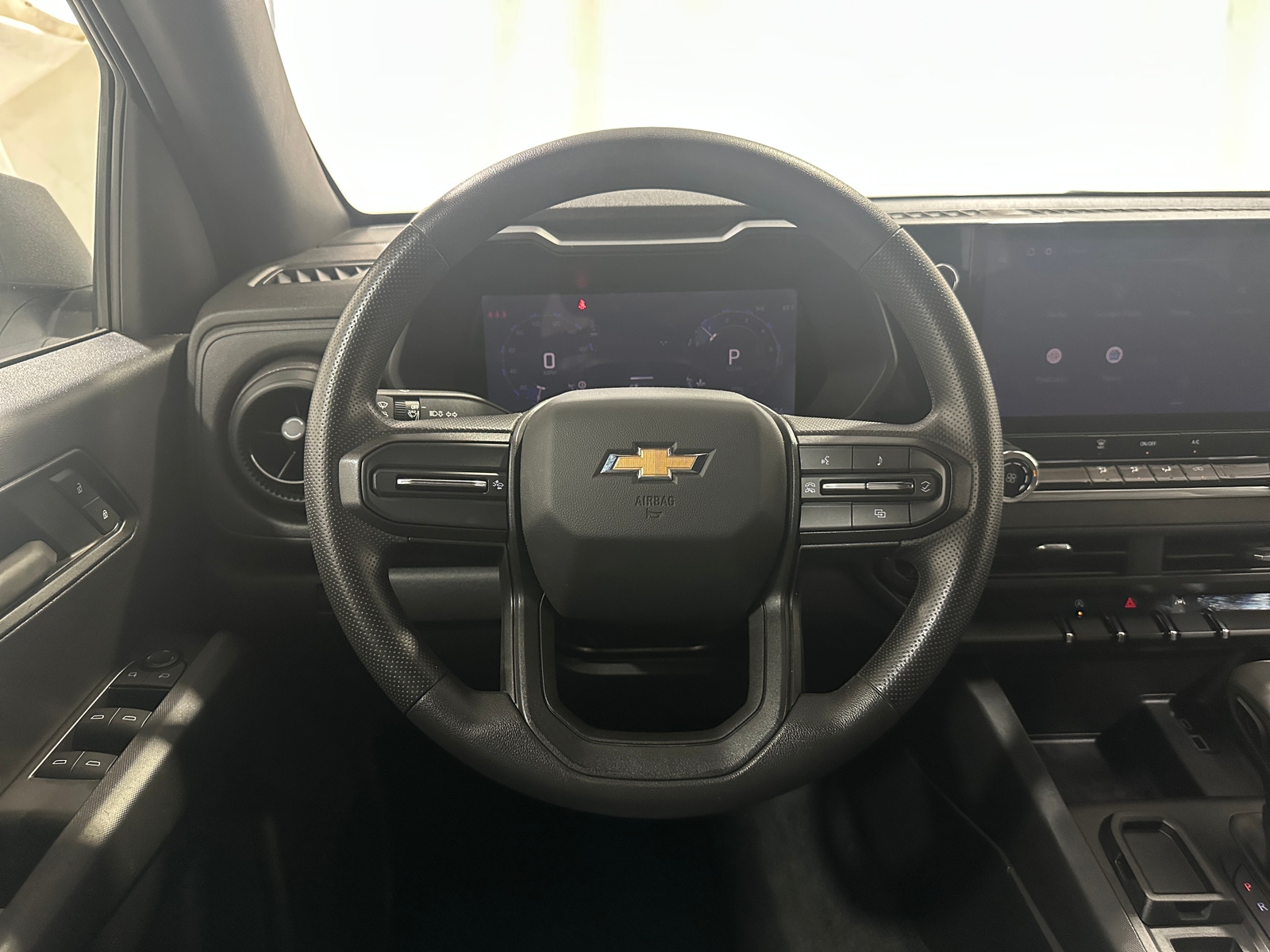 Thumbnail: 2024 Chevrolet Colorado - 4
