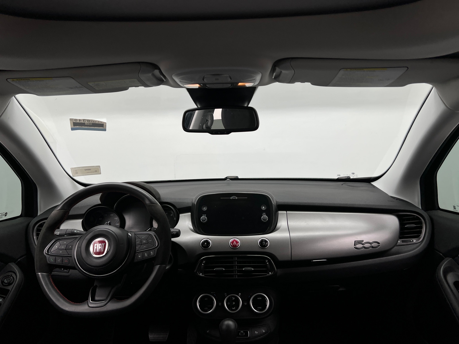 Thumbnail: 2023 Fiat 500X - 3