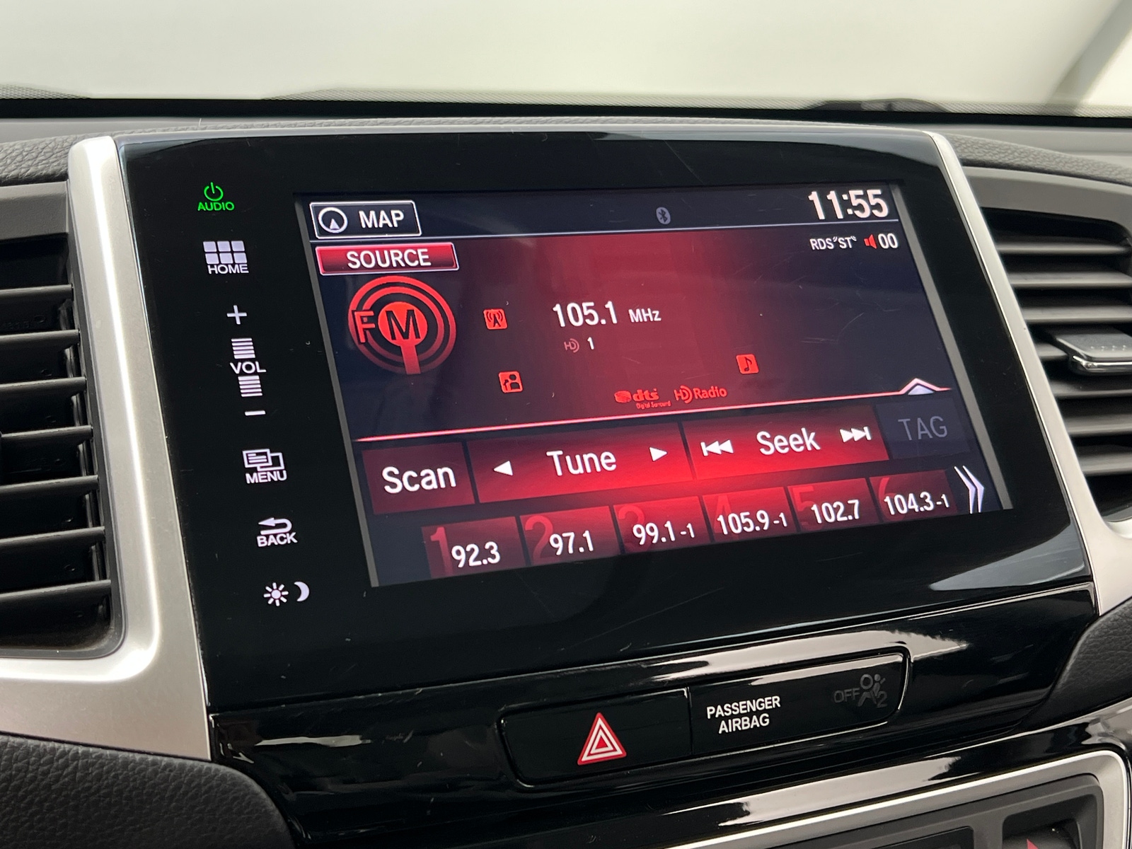 Thumbnail: 2016 Honda Pilot - 3