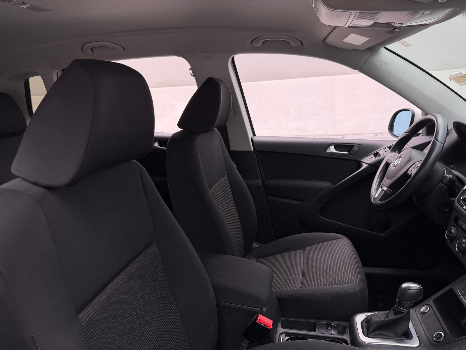 Thumbnail: 2017 Volkswagen Tiguan - 2