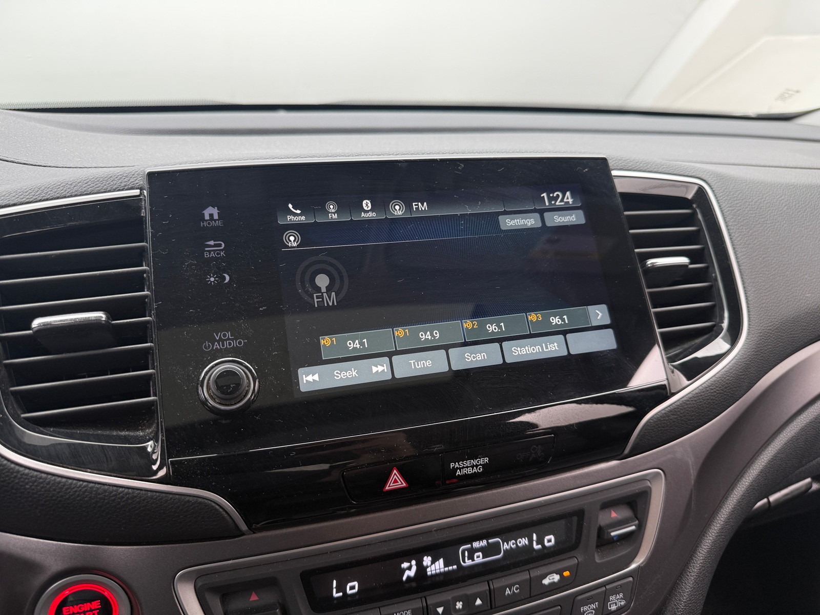 Thumbnail: 2019 Honda Pilot - 3