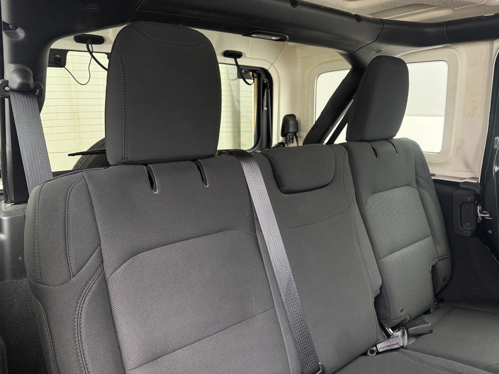 Thumbnail: 2018 Jeep Wrangler - 6