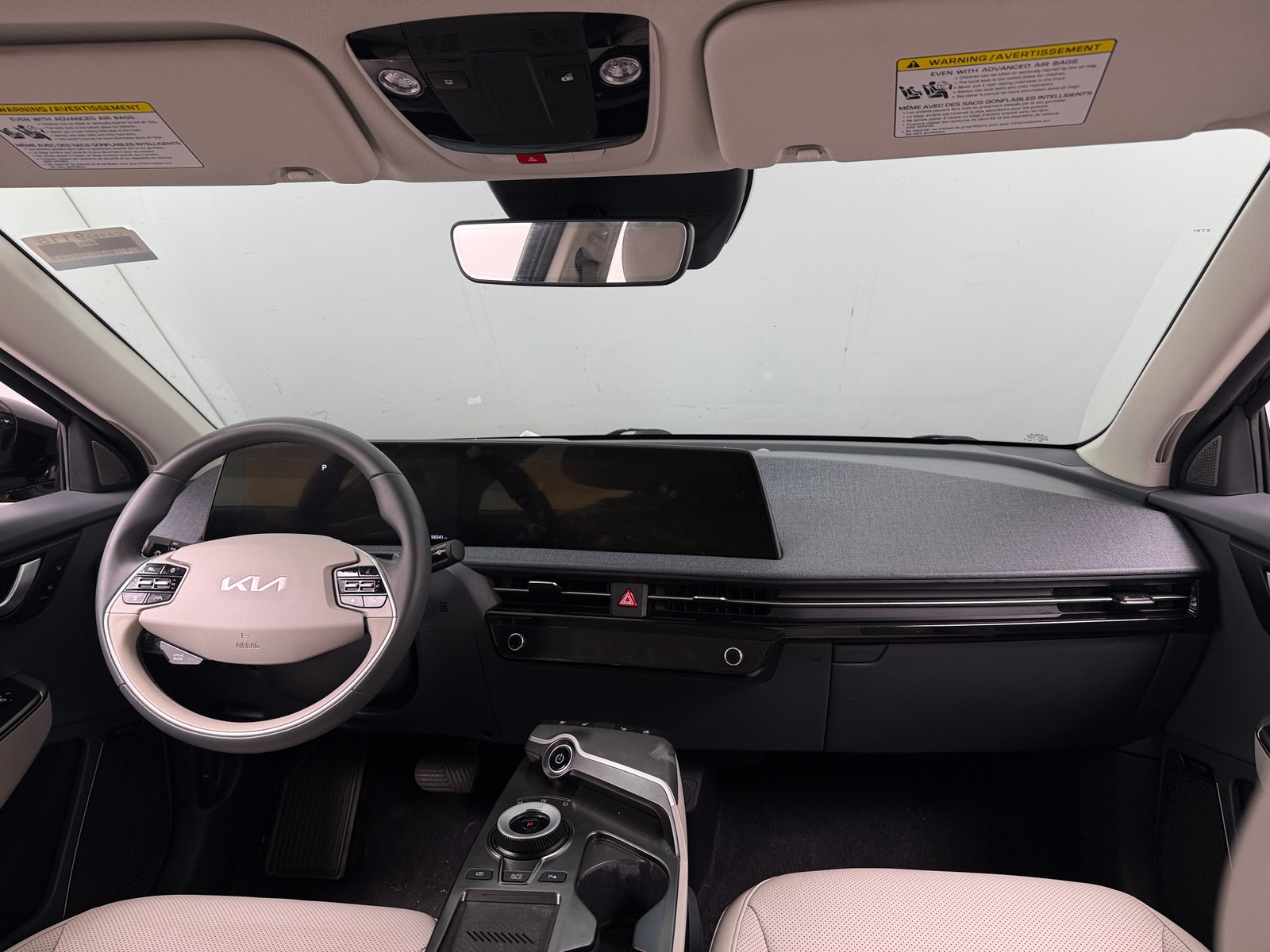 Thumbnail: 2022 Kia EV6 - 2