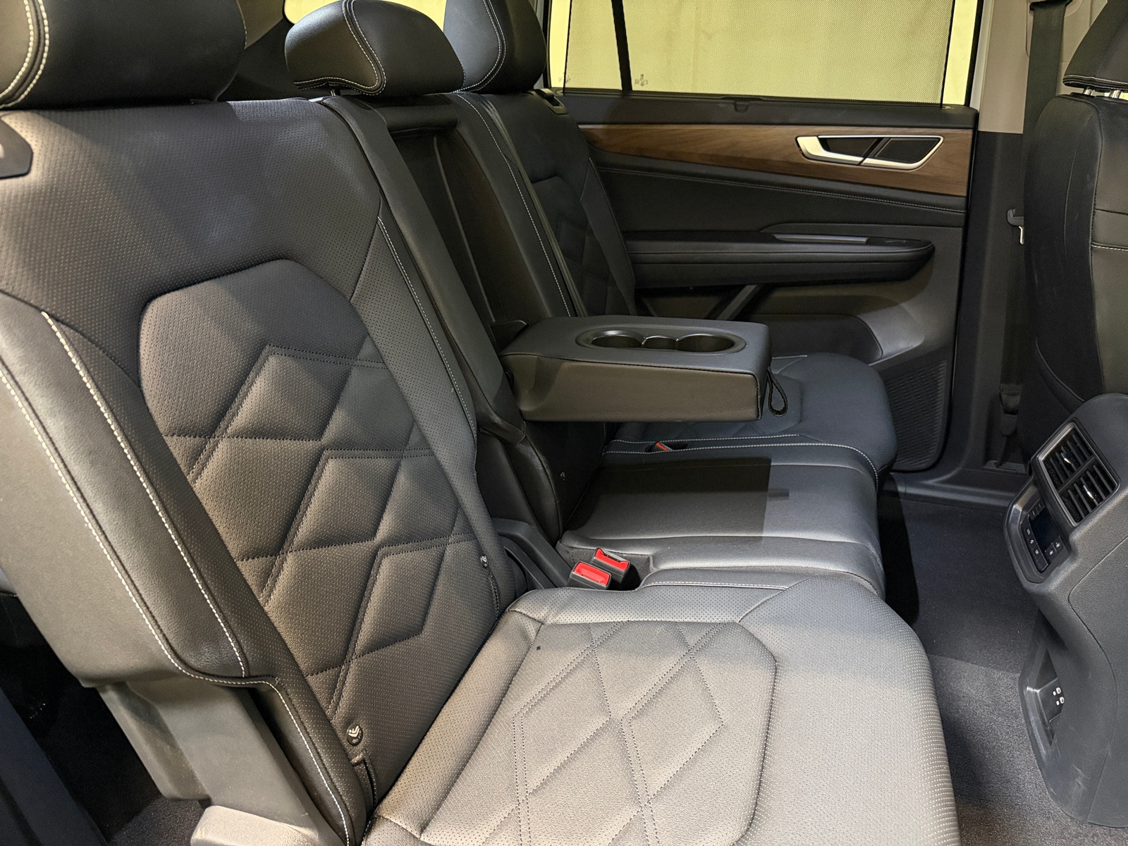 Thumbnail: 2026 Volkswagen Atlas - 5