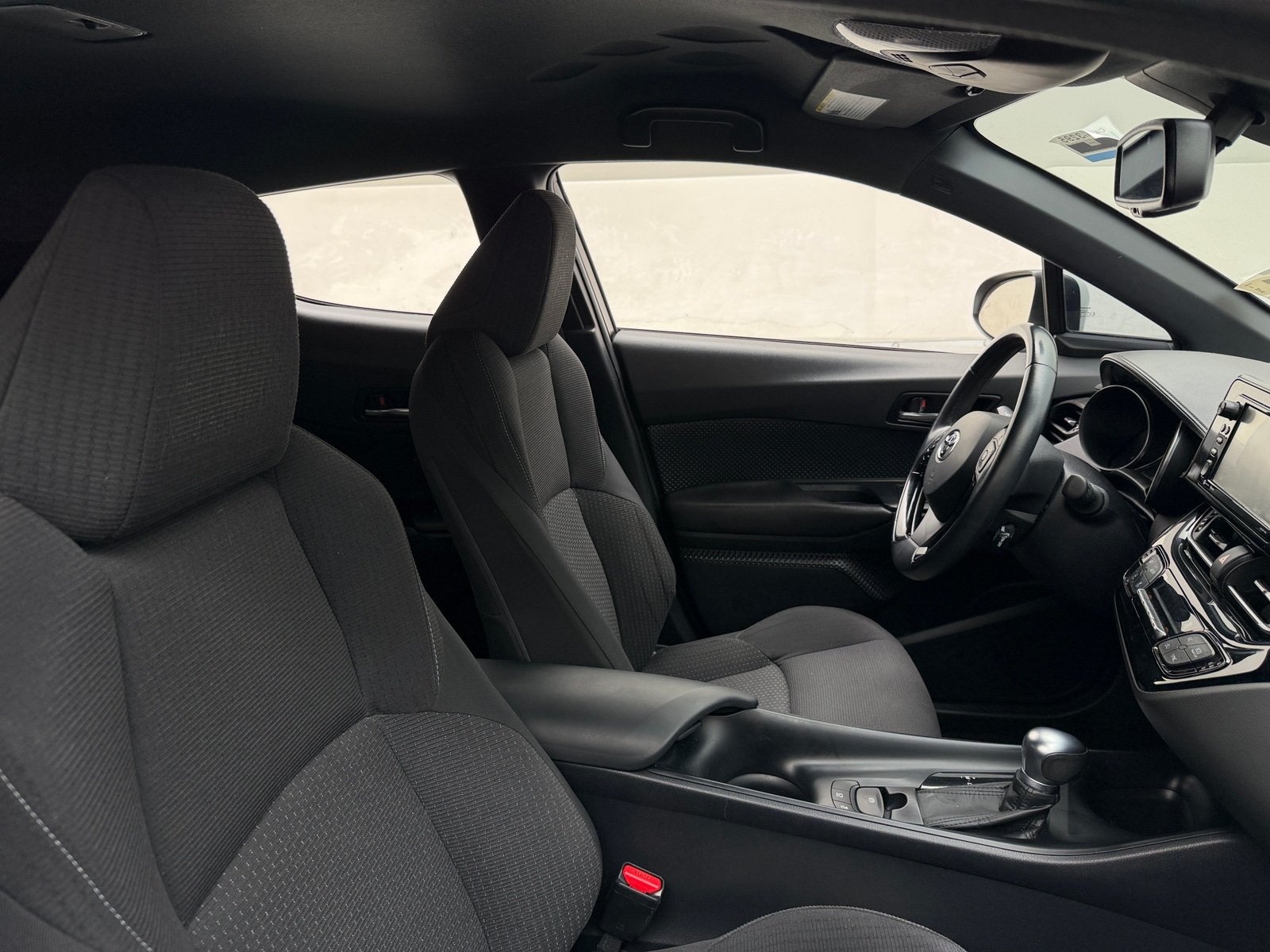 Thumbnail: 2018 Toyota C-HR - 2