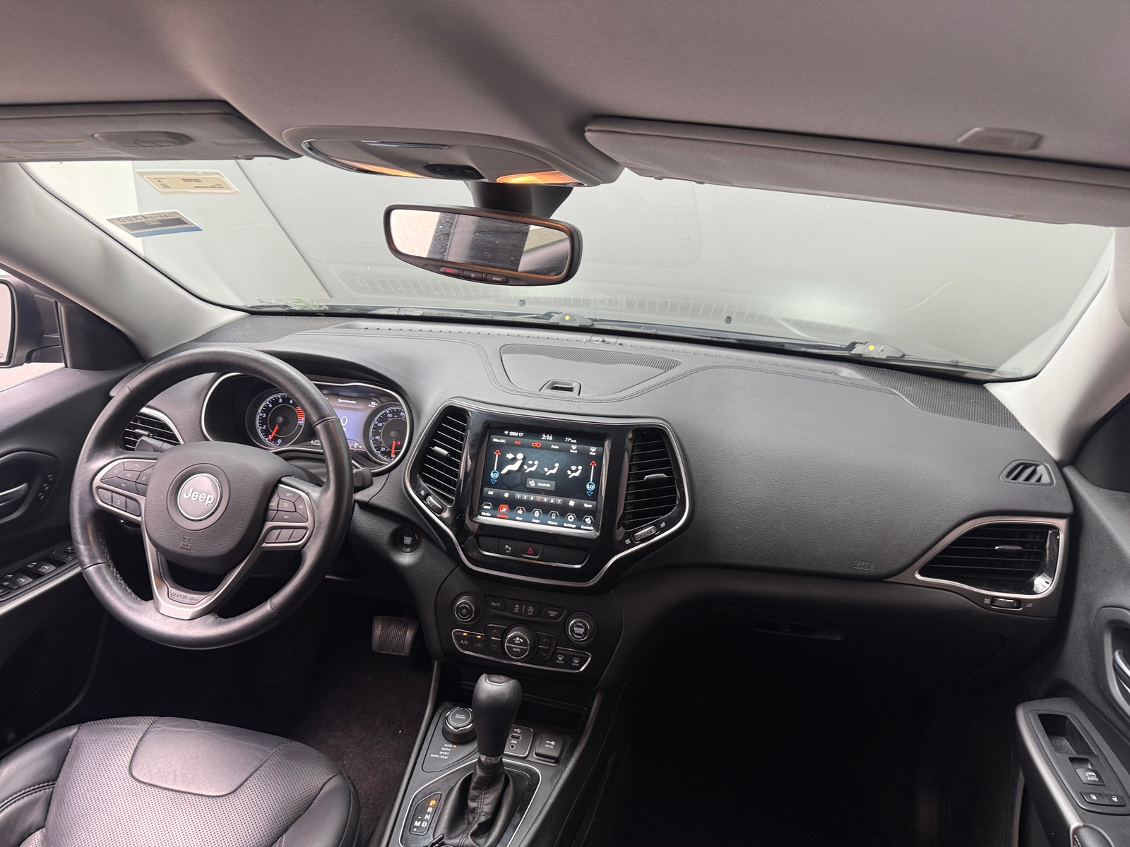 Thumbnail: 2019 Jeep Cherokee - 2