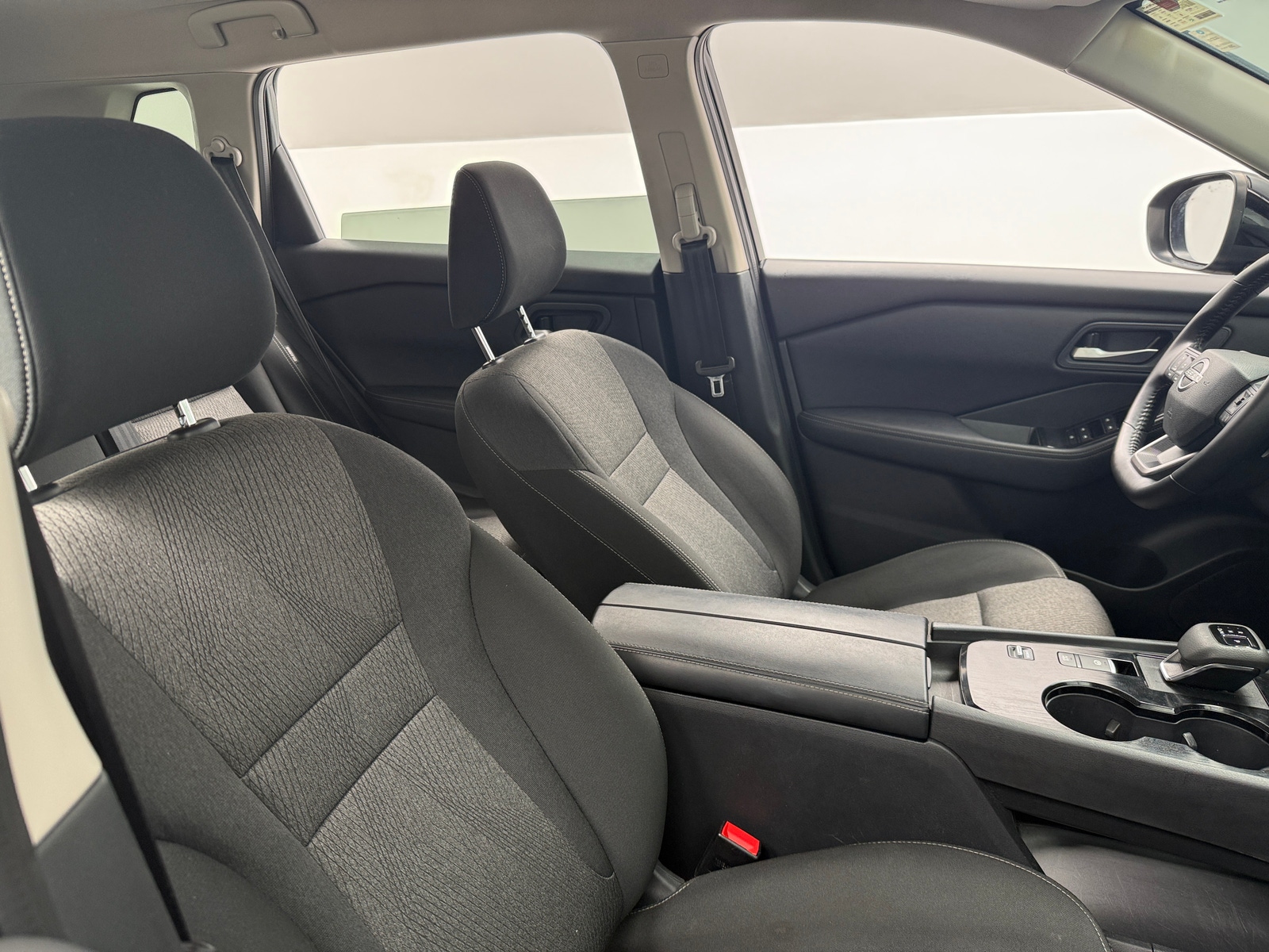 Thumbnail: 2025 Nissan Rogue - 2